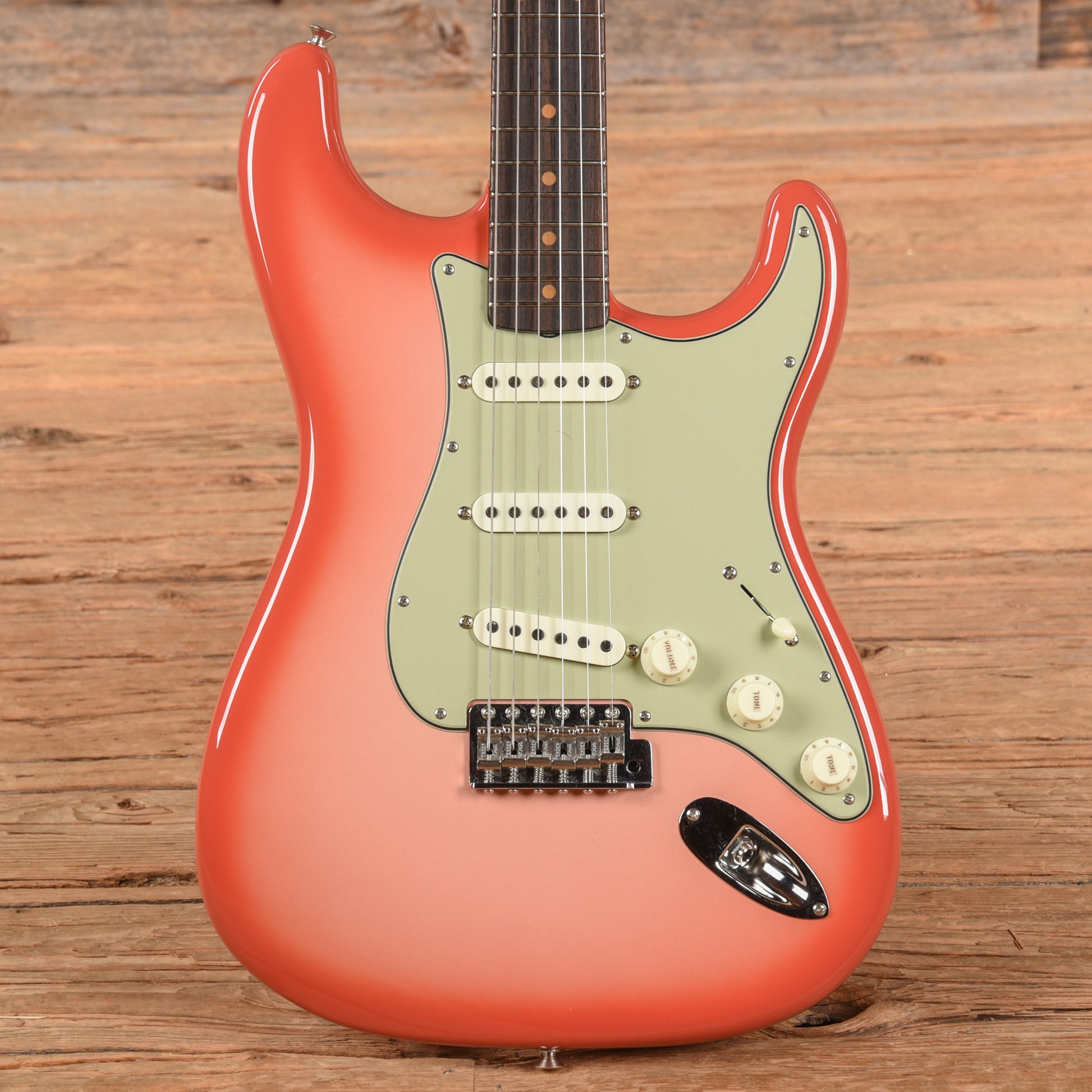 Fender Custom Shop '60 Stratocaster "Chicago Special" Closet Classic Tahitian Coral Burst Electric Guitars / Solid Body