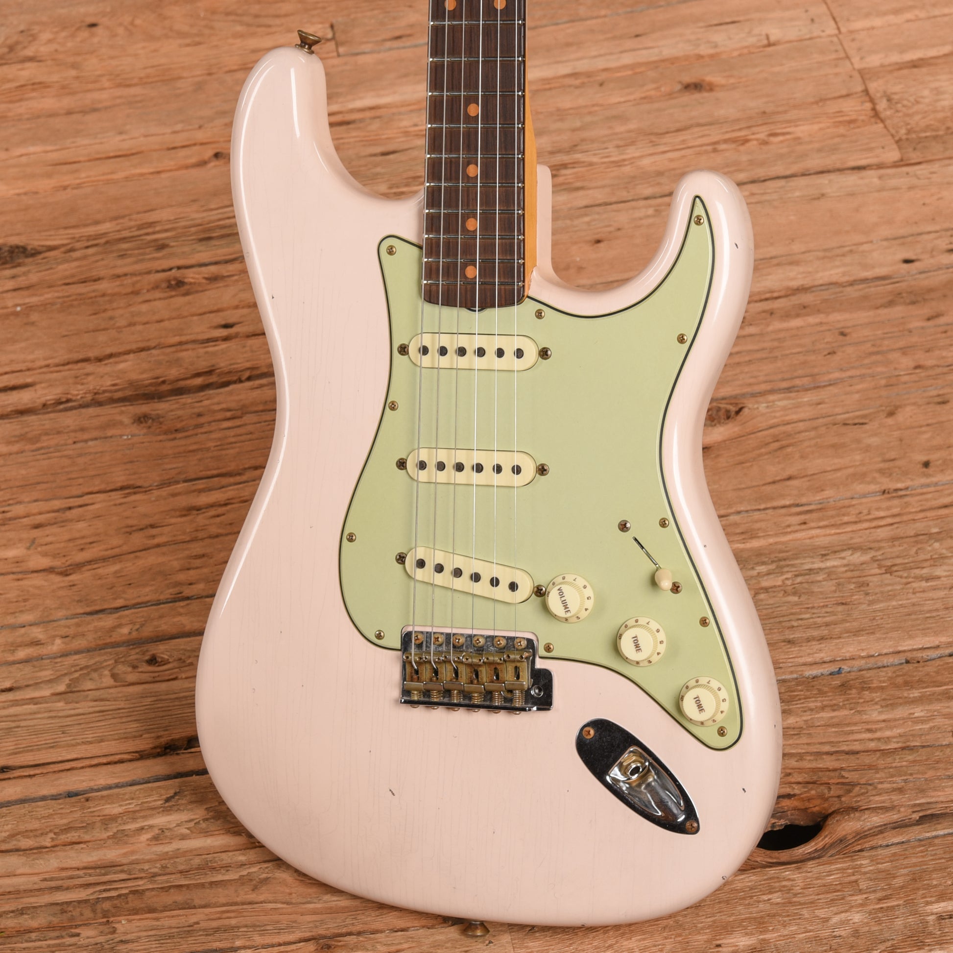 Fender Custom Shop '60 Stratocaster Journeyman Relic Shell Pink 2022 Electric Guitars / Solid Body