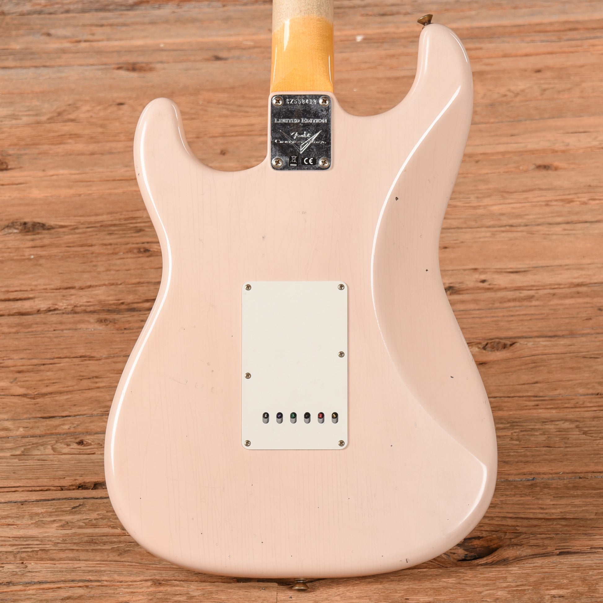 Fender Custom Shop '60 Stratocaster Journeyman Relic Shell Pink 2022 Electric Guitars / Solid Body