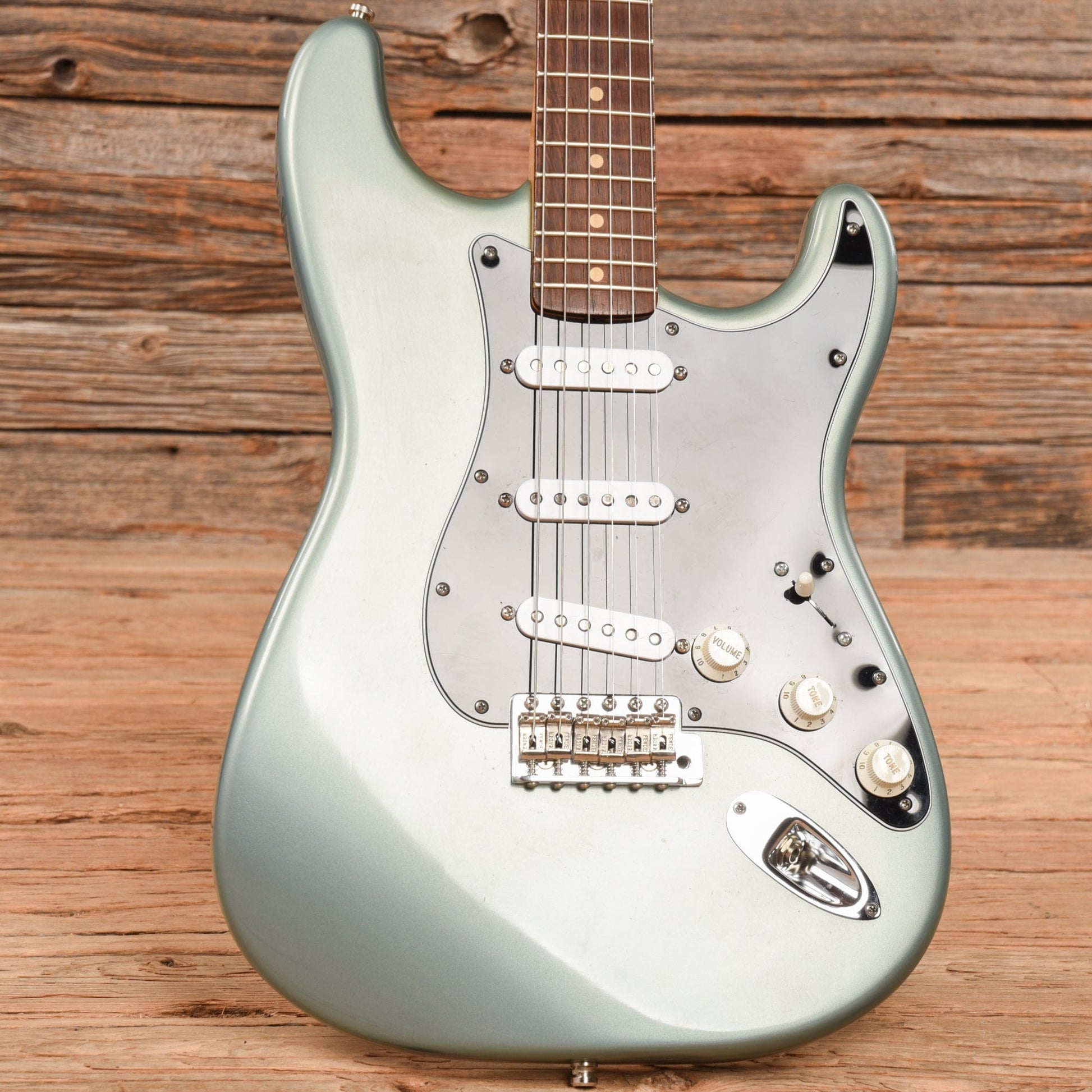 Fender Custom Shop 60s Stratocaster Ice Blue Metallic Electric Guitars / Solid Body