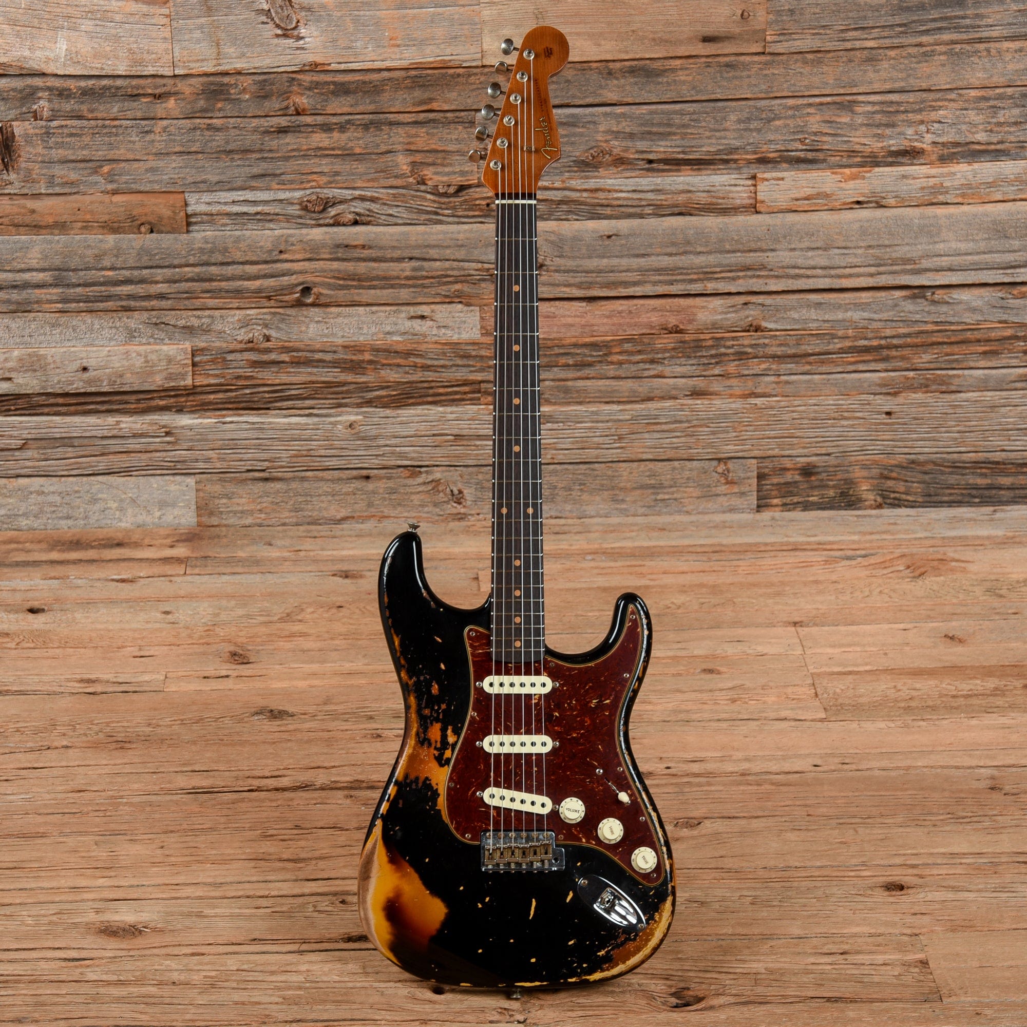 Fender Custom Shop 61 Stratocaster Heavy Relic Black Over Sunburst Electric Guitars / Solid Body