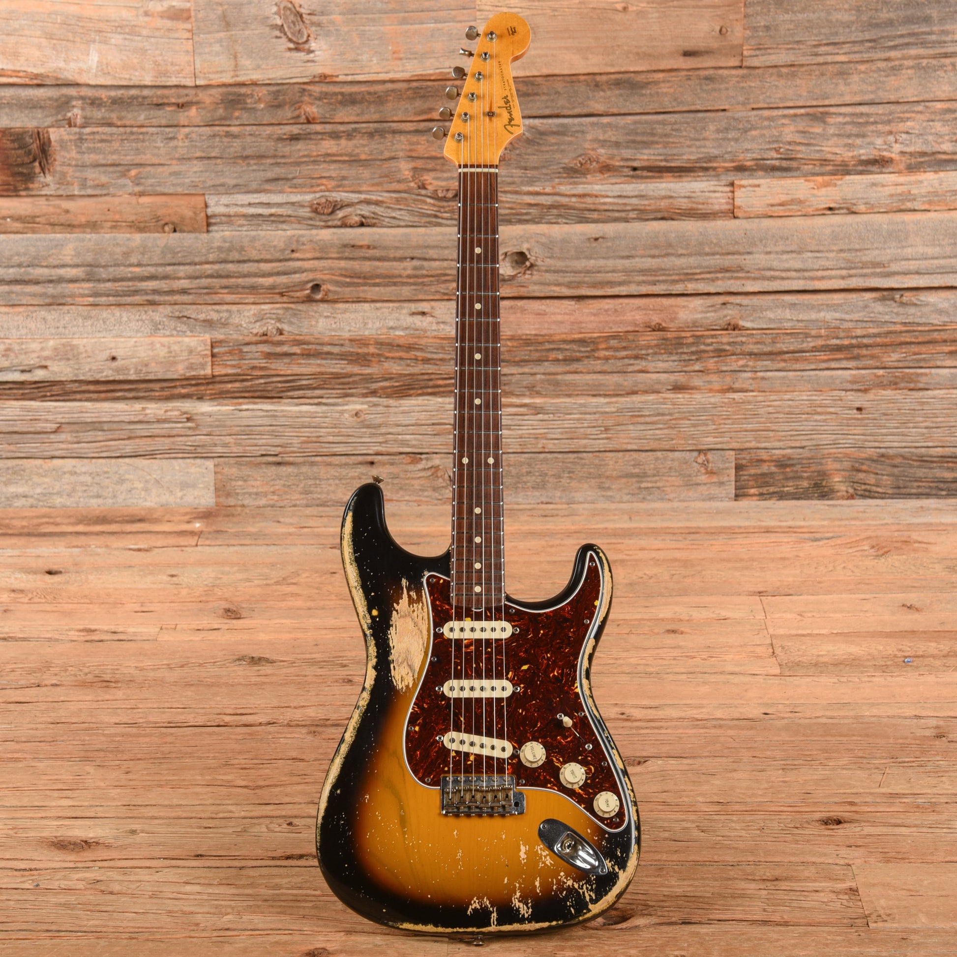 Fender Custom Shop '62 Stratocaster Heavy Relic Sunburst 2010 Electric Guitars / Solid Body