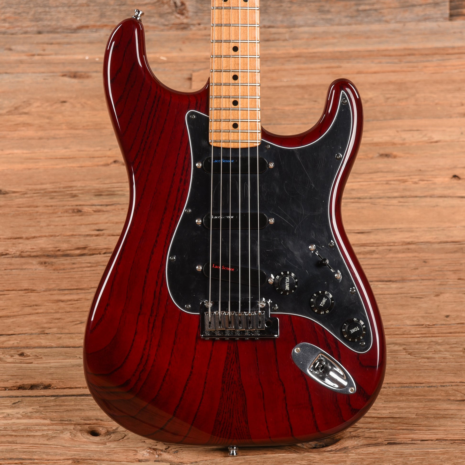 Fender Custom Shop Custom Classic Stratocaster Bing Cherry Transparent 2007 Electric Guitars / Solid Body