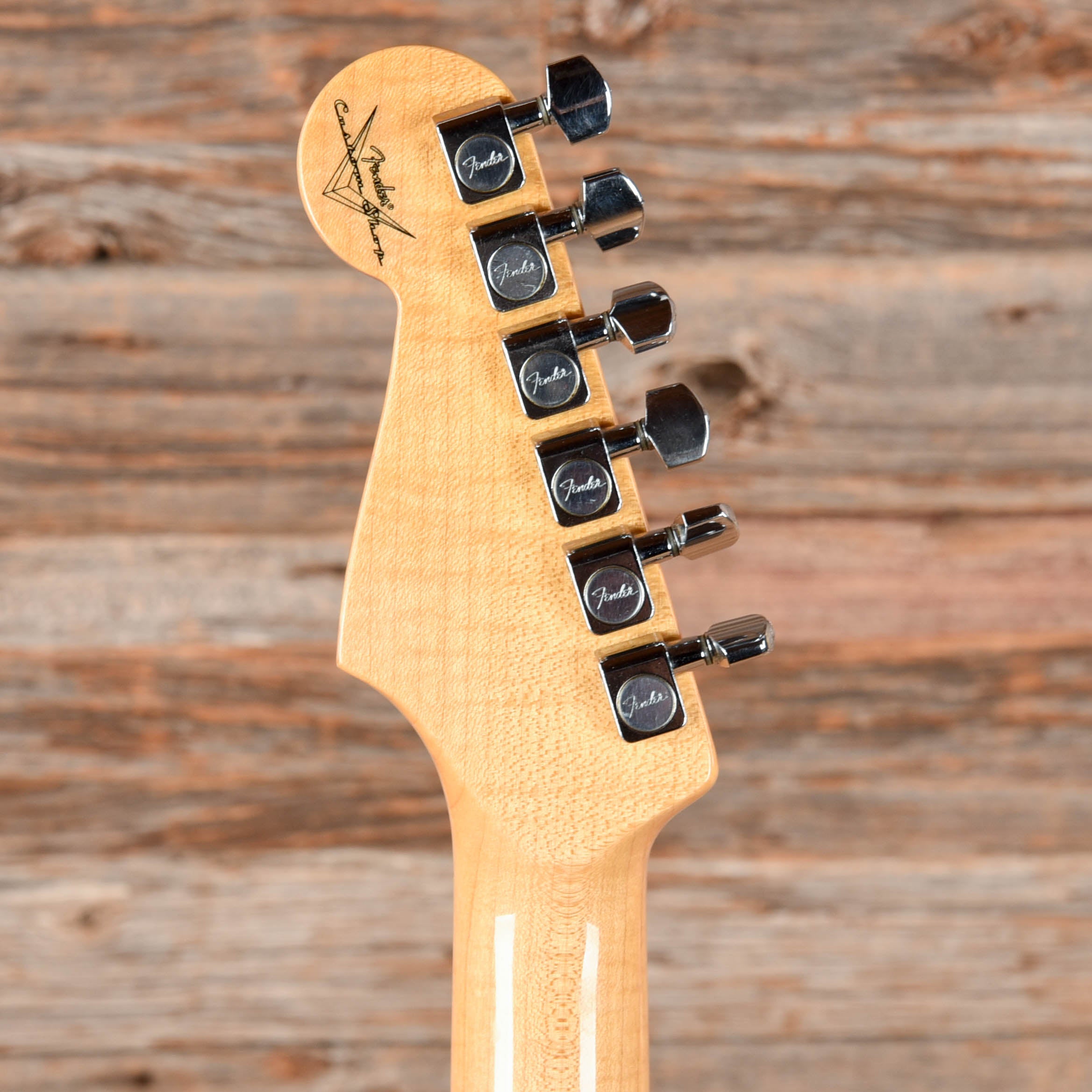 Fender Custom Shop Custom Deluxe Stratocaster HLE Gold 2009 Electric Guitars / Solid Body