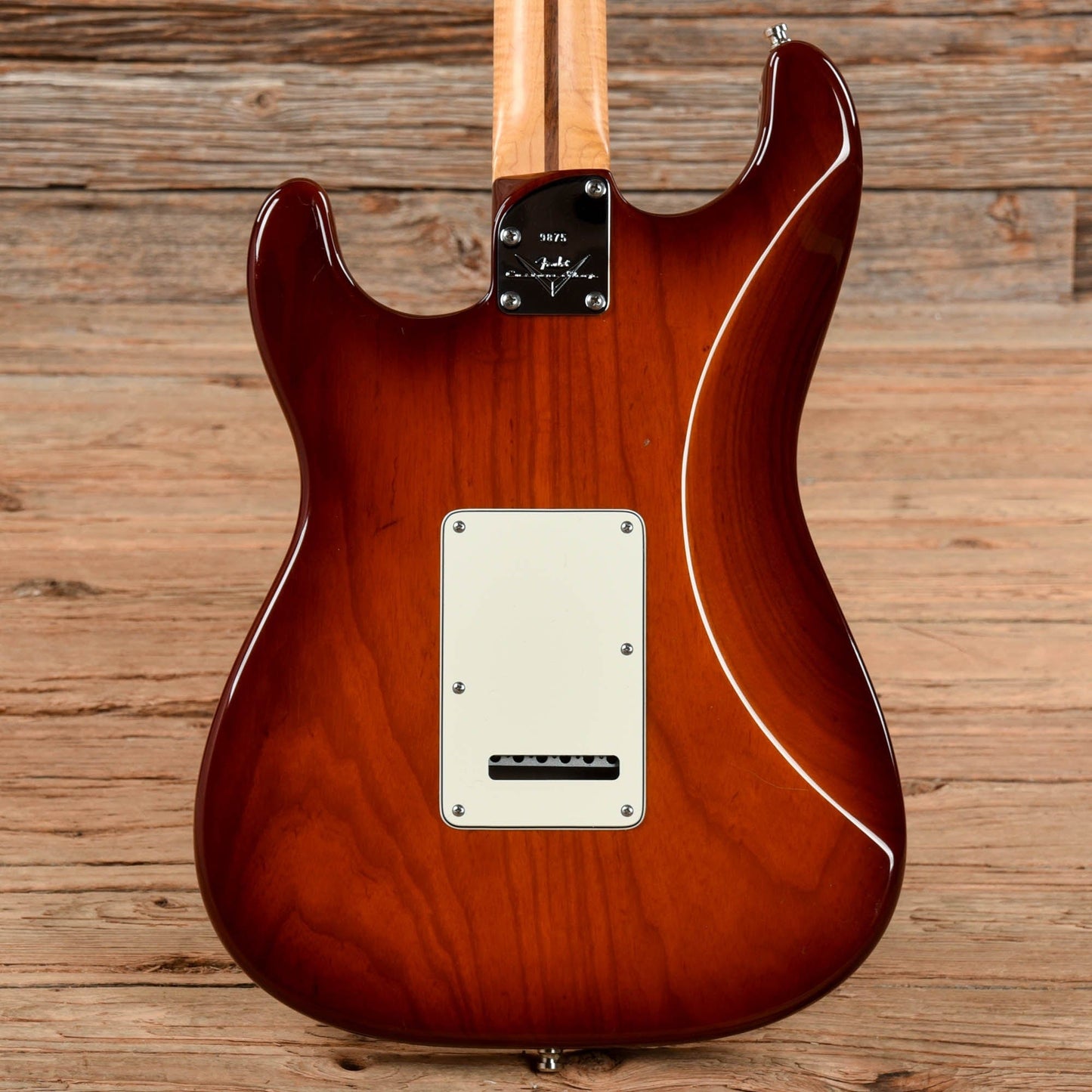 Fender Custom Shop Custom Deluxe Stratocaster Sunburst 2011 Electric Guitars / Solid Body