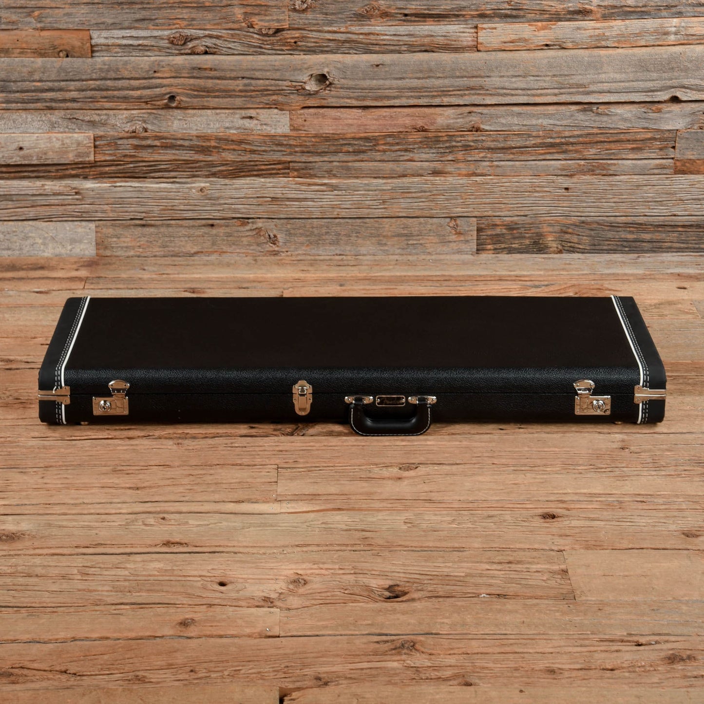 Fender Custom Shop Custom Deluxe Stratocaster Sunburst 2011 Electric Guitars / Solid Body