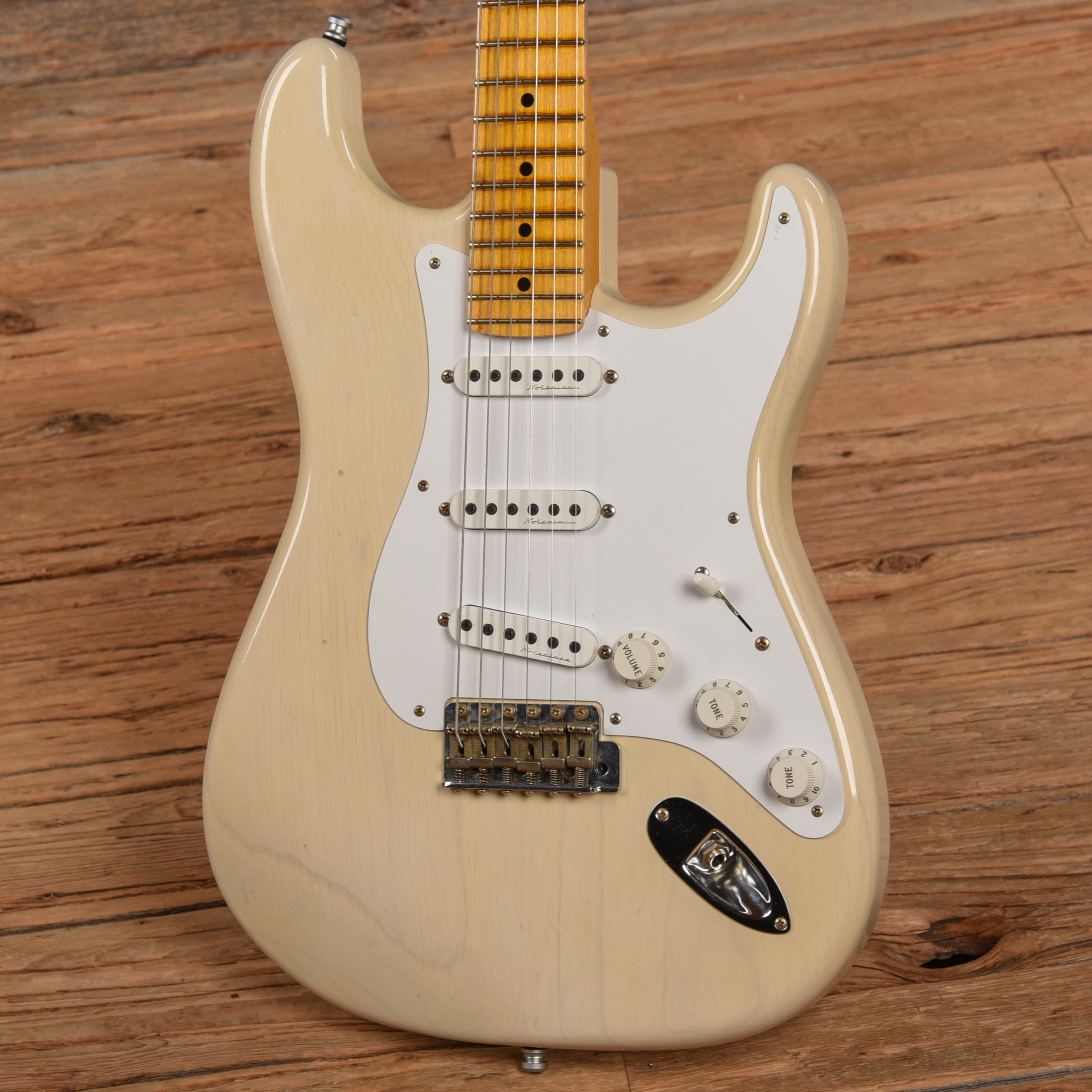 Fender Custom Shop Eric Clapton Stratocaster Journeyman Relic Aged White Blonde 2017 Electric Guitars / Solid Body