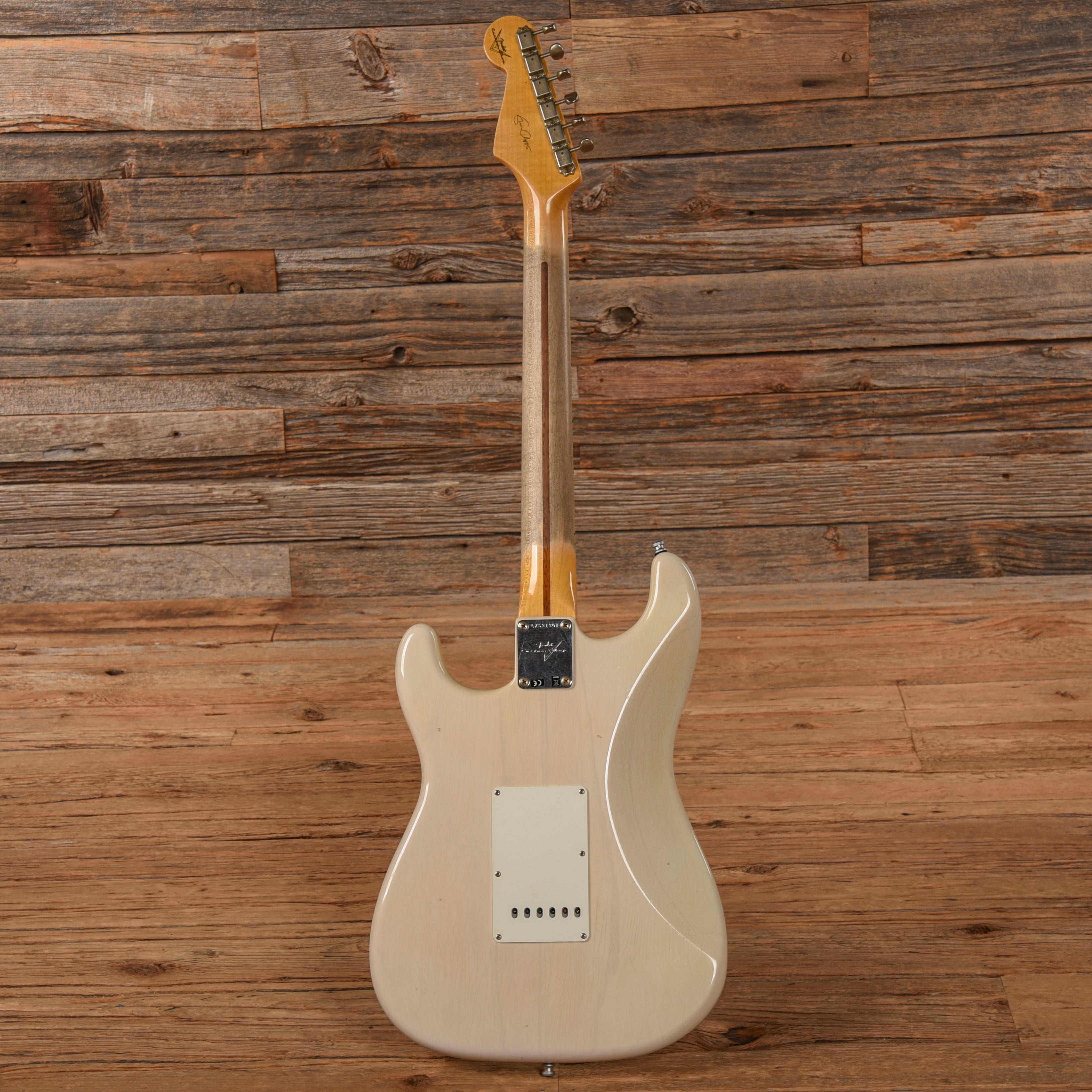 Fender Custom Shop Eric Clapton Stratocaster Journeyman Relic Aged White Blonde 2017 Electric Guitars / Solid Body