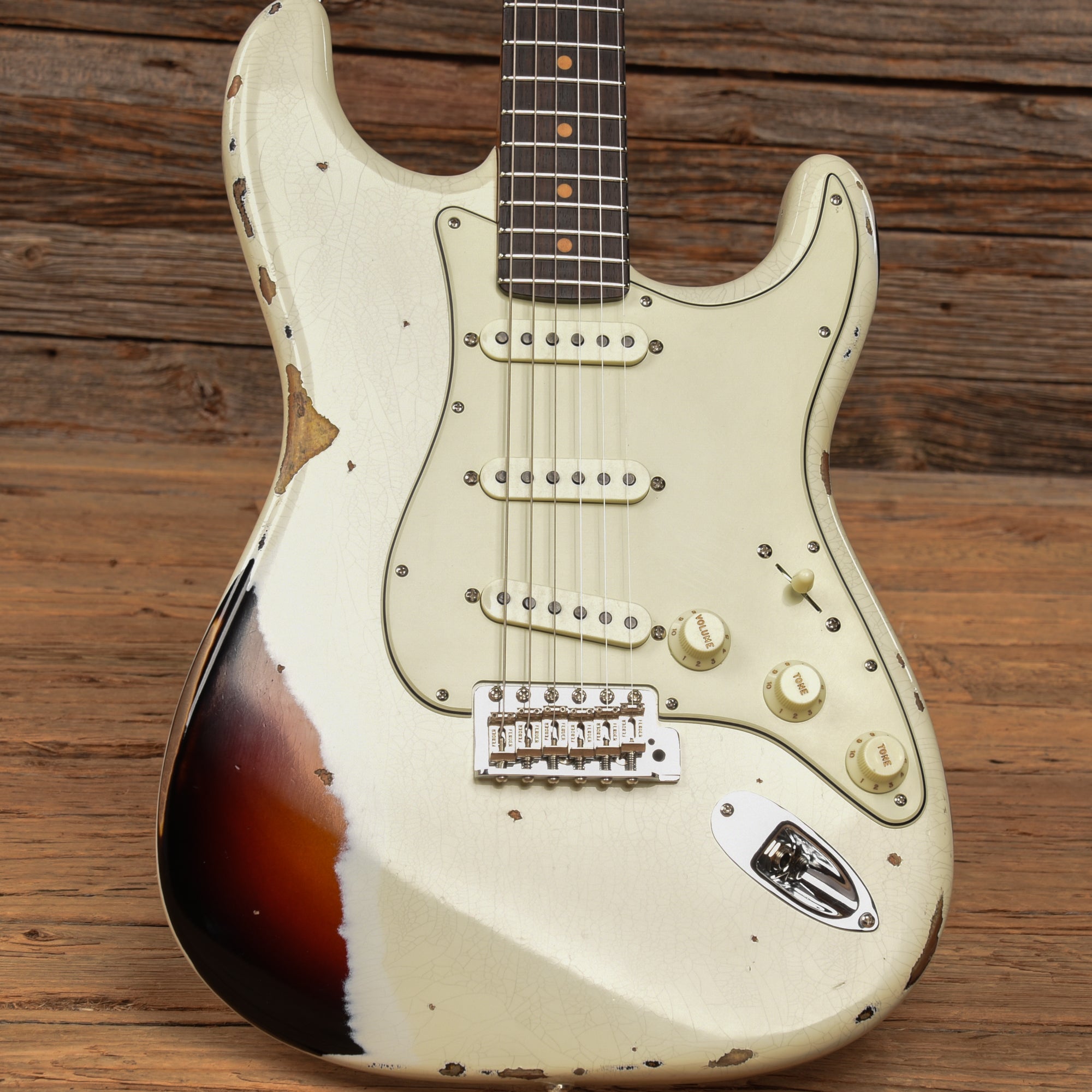 Fender Custom Shop GT11 Stratocaster Relic Olympic White Over Sunburst 2023 Electric Guitars / Solid Body