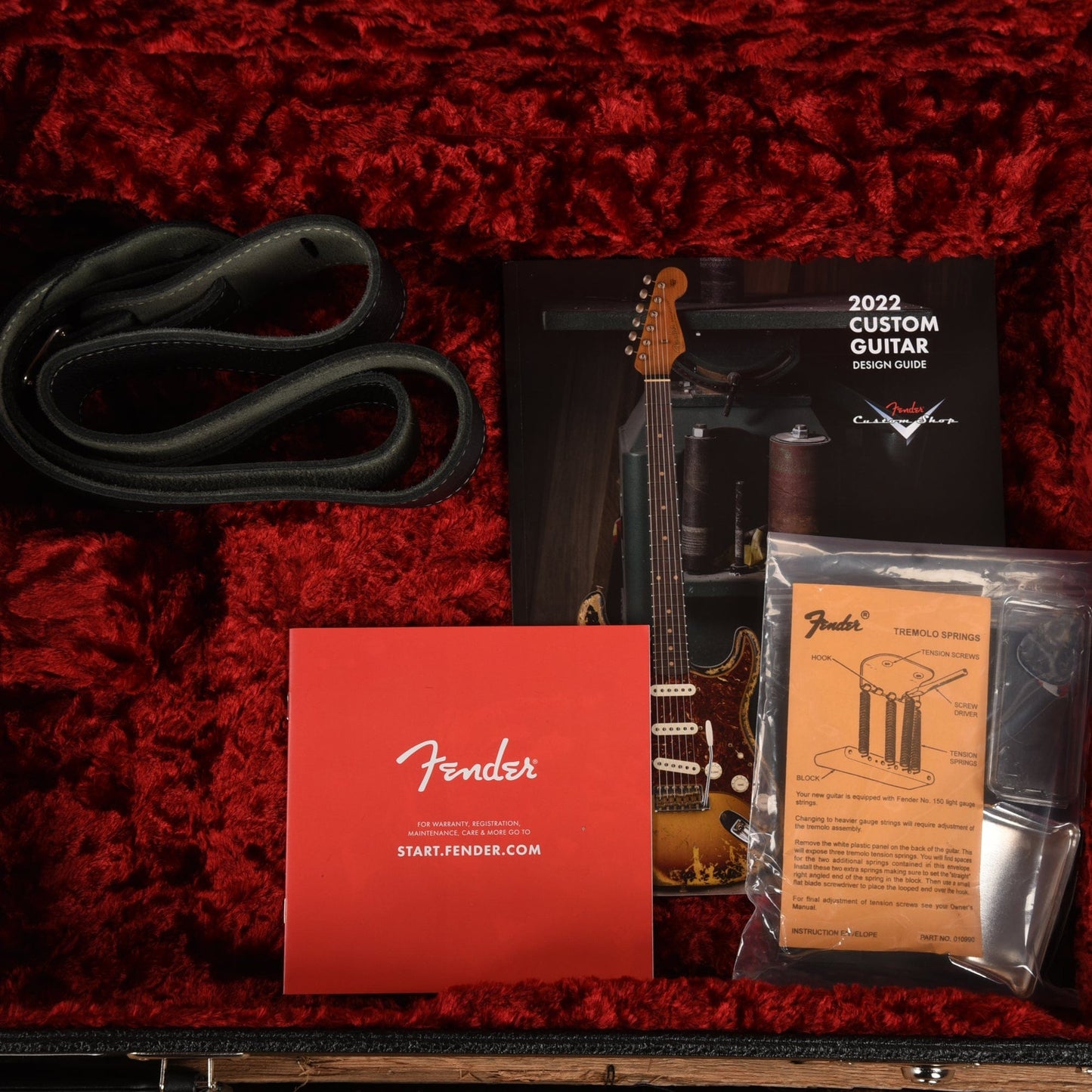 Fender Custom Shop Limited '67 Stratocaster HSS Journeyman Relic Aged Vintage White 2022 Electric Guitars / Solid Body