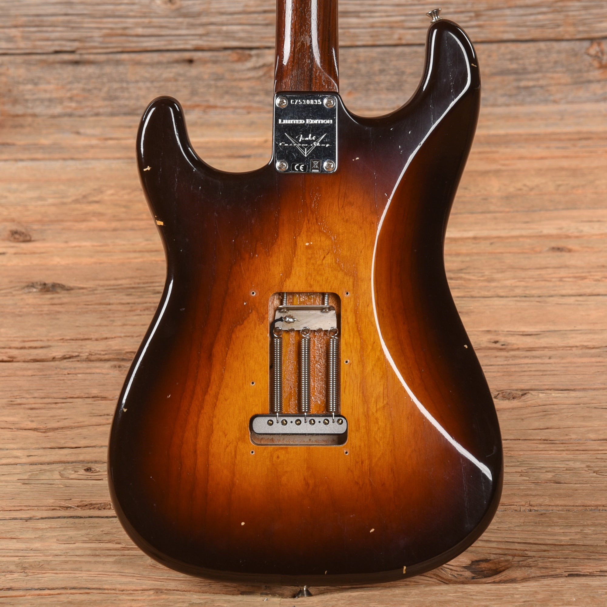 Fender Custom Shop Limited Edition '57 Stratocaster Journeyman Relic Sunburst 2017 Electric Guitars / Solid Body
