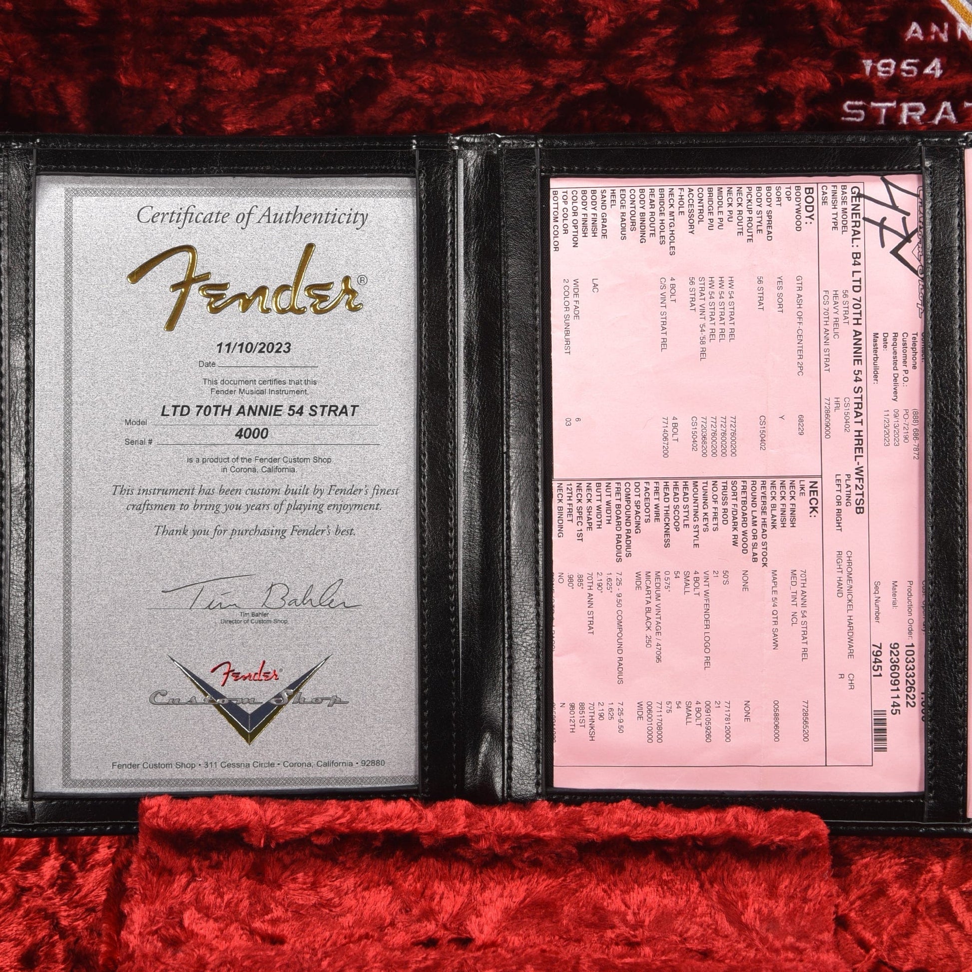 Fender Custom Shop Limited Edition 70th Anniversary 1954 Stratocaster Heavy Relic Wide-Fade 2-Color Sunburst Electric Guitars / Solid Body