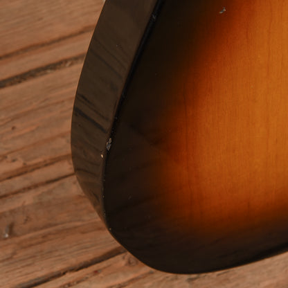 Fender Custom Shop Limited Edition Esquire Relic Sunburst 2005 Electric Guitars / Solid Body