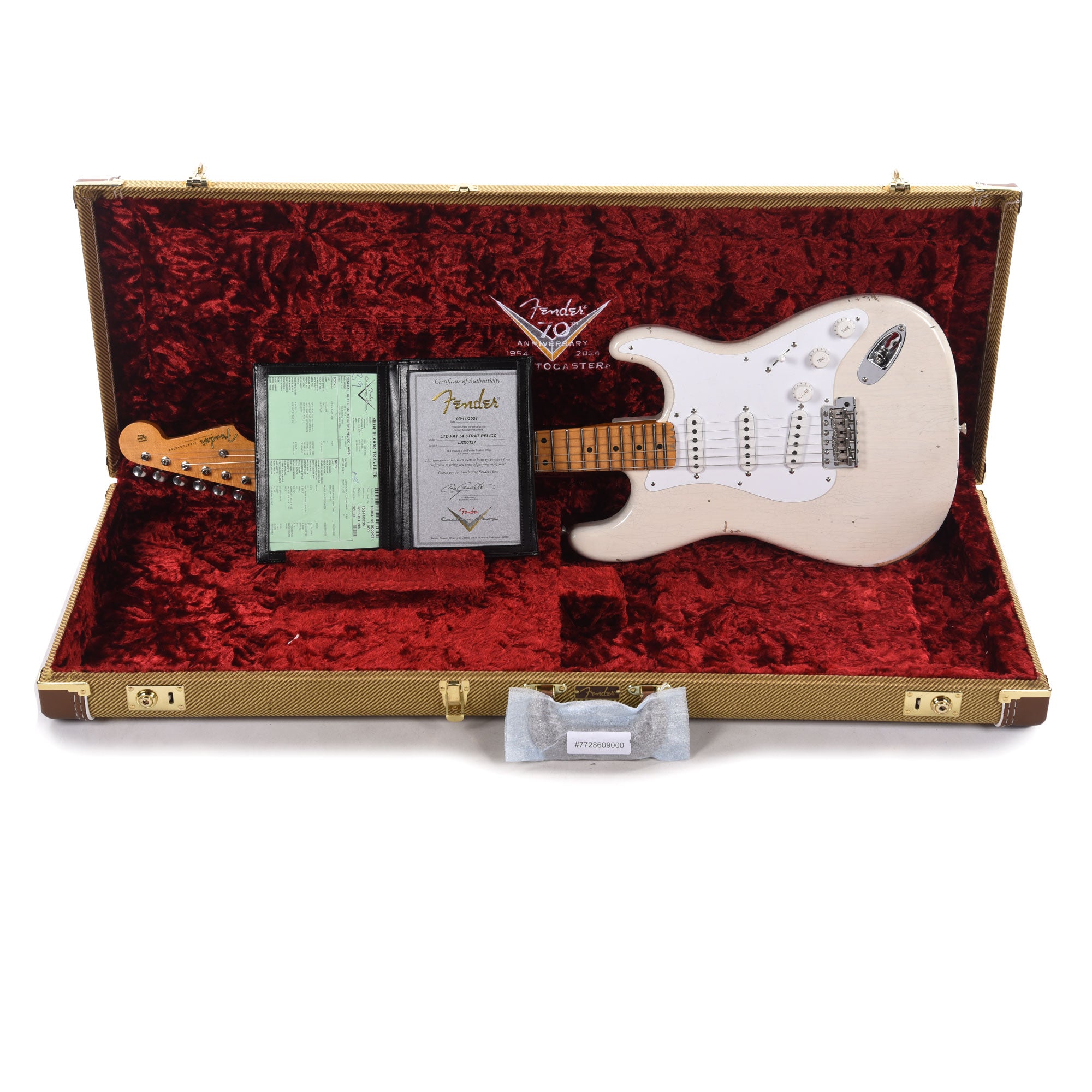 Fender Custom Shop Limited Edition Fat '54 Stratocaster Relic with Closet Classic Hardware Aged White Blonde Electric Guitars / Solid Body