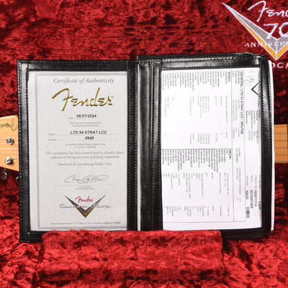 Fender Custom Shop LTD 70th Anniversary 1954 Stratocaster Deluxe Closet Classic Wide Fade 2-Color Sunburst Electric Guitars / Solid Body
