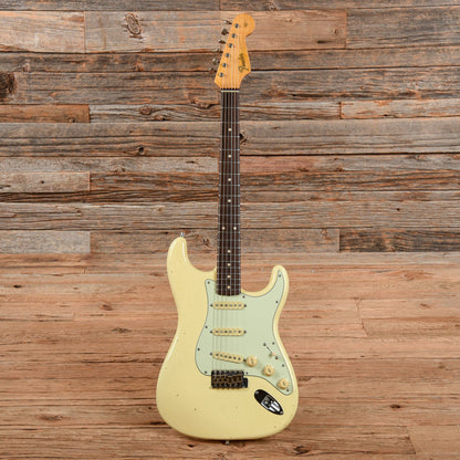 Fender Custom Shop Postmodern Stratocaster Journeyman Relic Olympic White 2016 Electric Guitars / Solid Body
