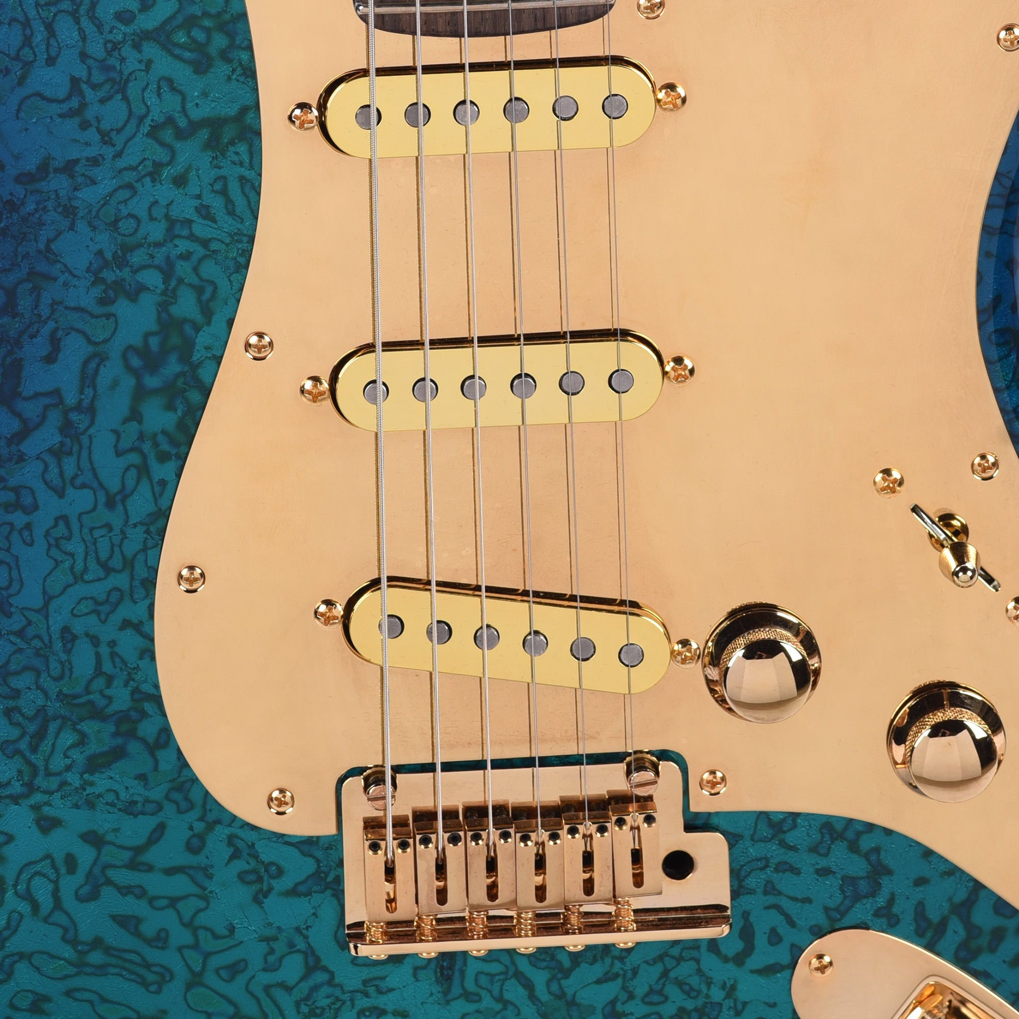 Fender Custom Shop Prestige Collection Elite Stratocaster NOS Variegated Gold Leaf Finish with Sapphire Blue Burst Master Built by Jason Smith Electric Guitars / Solid Body