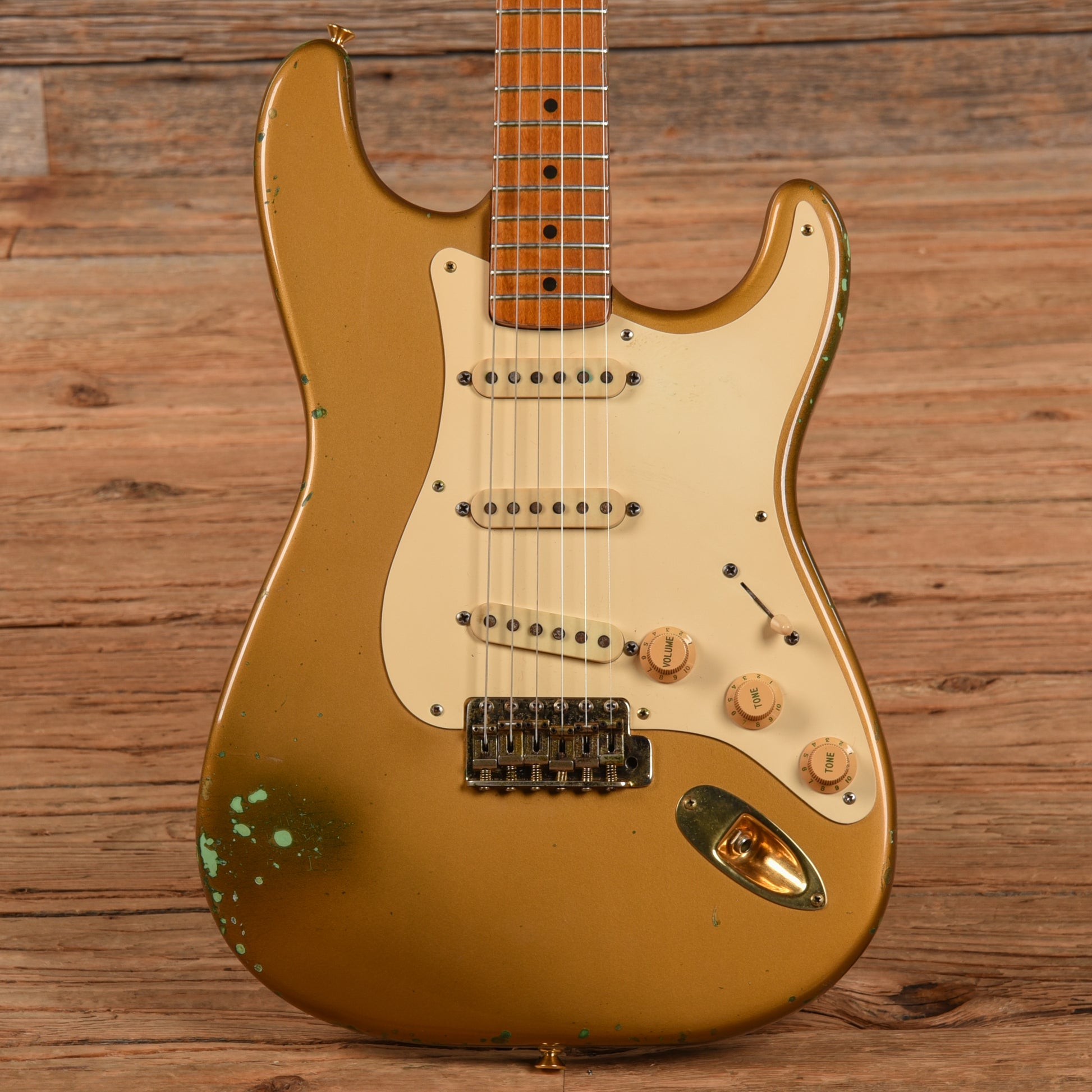 Fender Custom Shop Stratocaster HLE Gold 1989 Electric Guitars / Solid Body