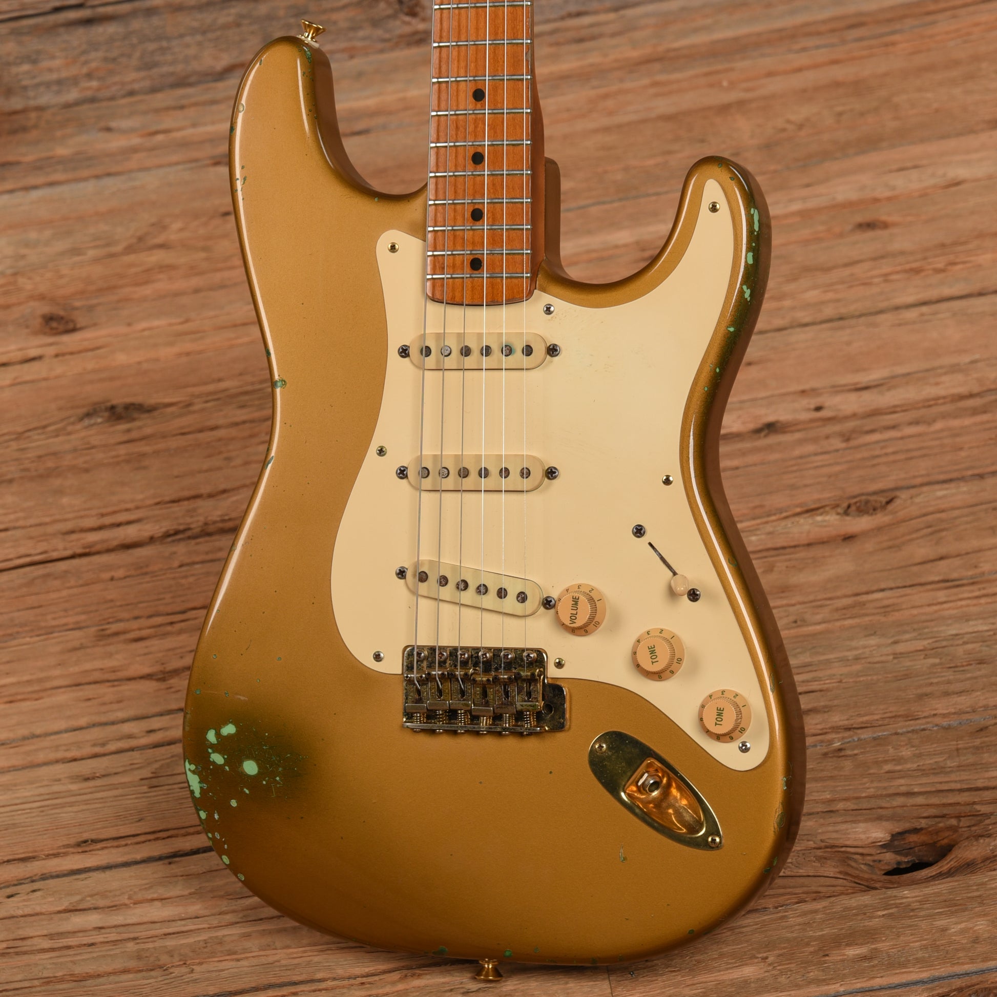 Fender Custom Shop Stratocaster HLE Gold 1989 Electric Guitars / Solid Body