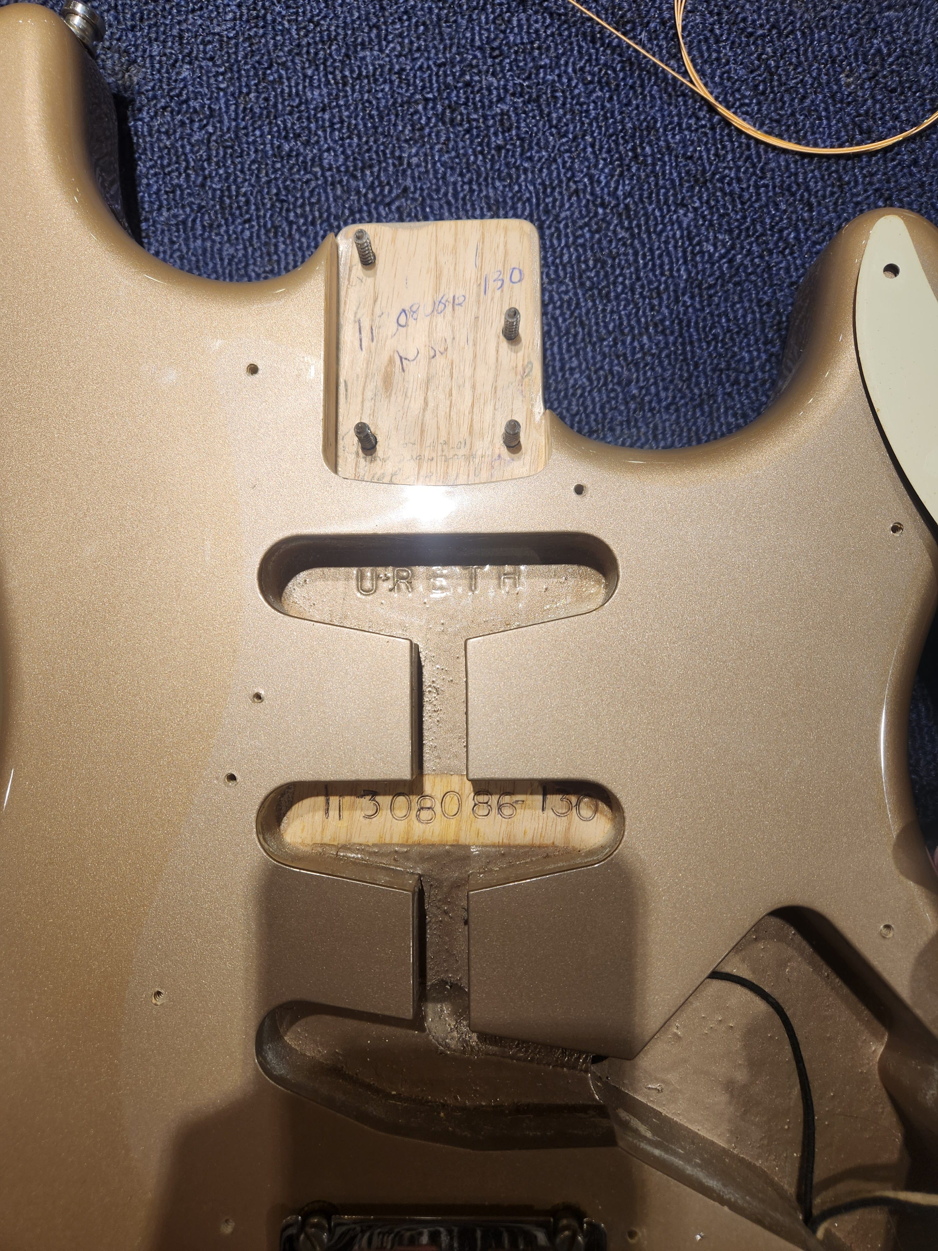 Fender Custom Shop Stratocaster Pro (w/2007 Fender Custom Shop neck) Shoreline Gold 2013 Electric Guitars / Solid Body