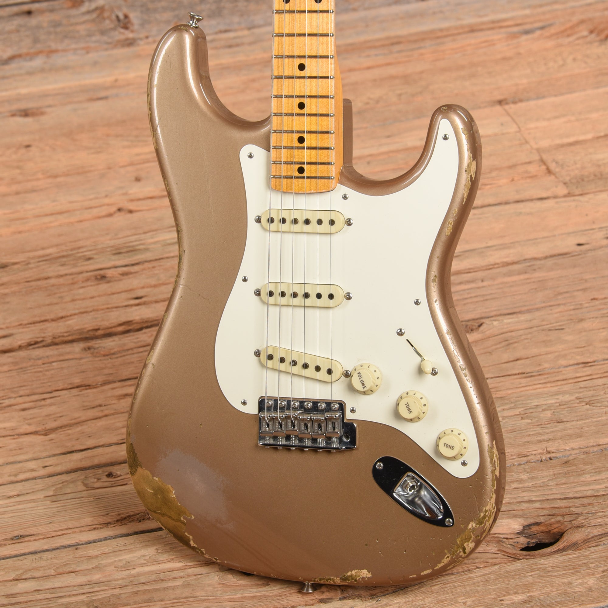Fender Custom Shop WW10 '57 Stratocaster Relic Shoreline Gold 2016 Electric Guitars / Solid Body