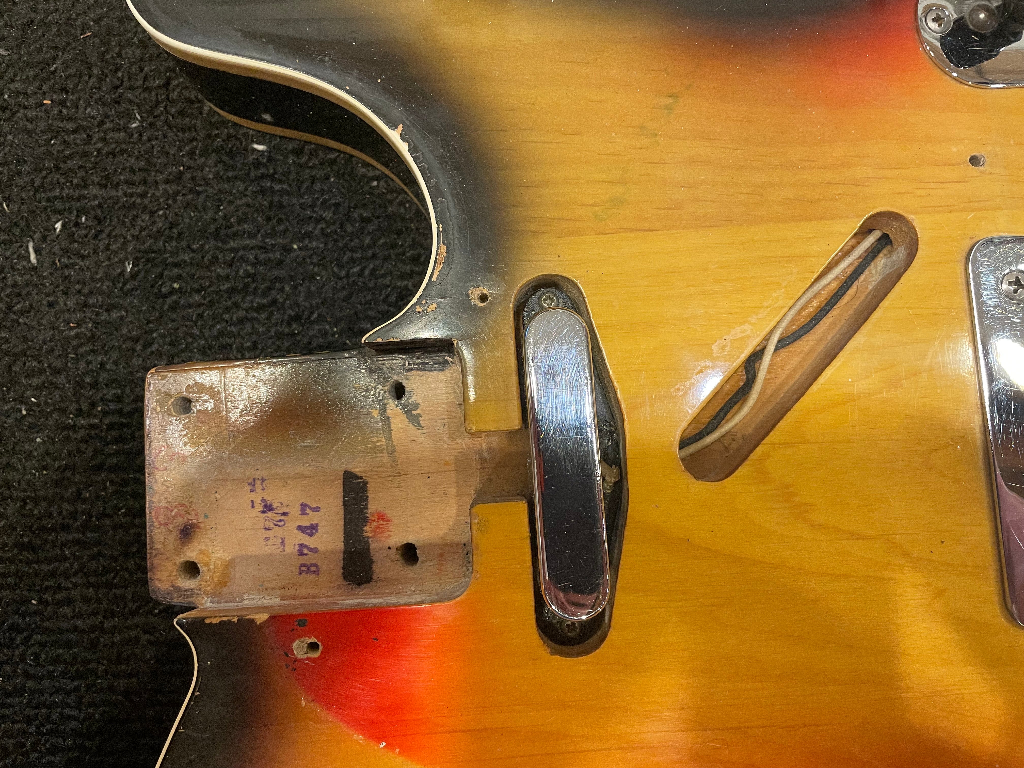 Fender Custom Telecaster Sunburst 1968 Electric Guitars / Solid Body