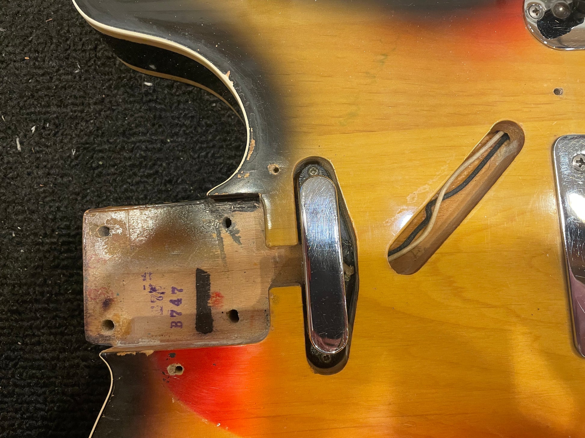 Fender Custom Telecaster Sunburst 1968 Electric Guitars / Solid Body