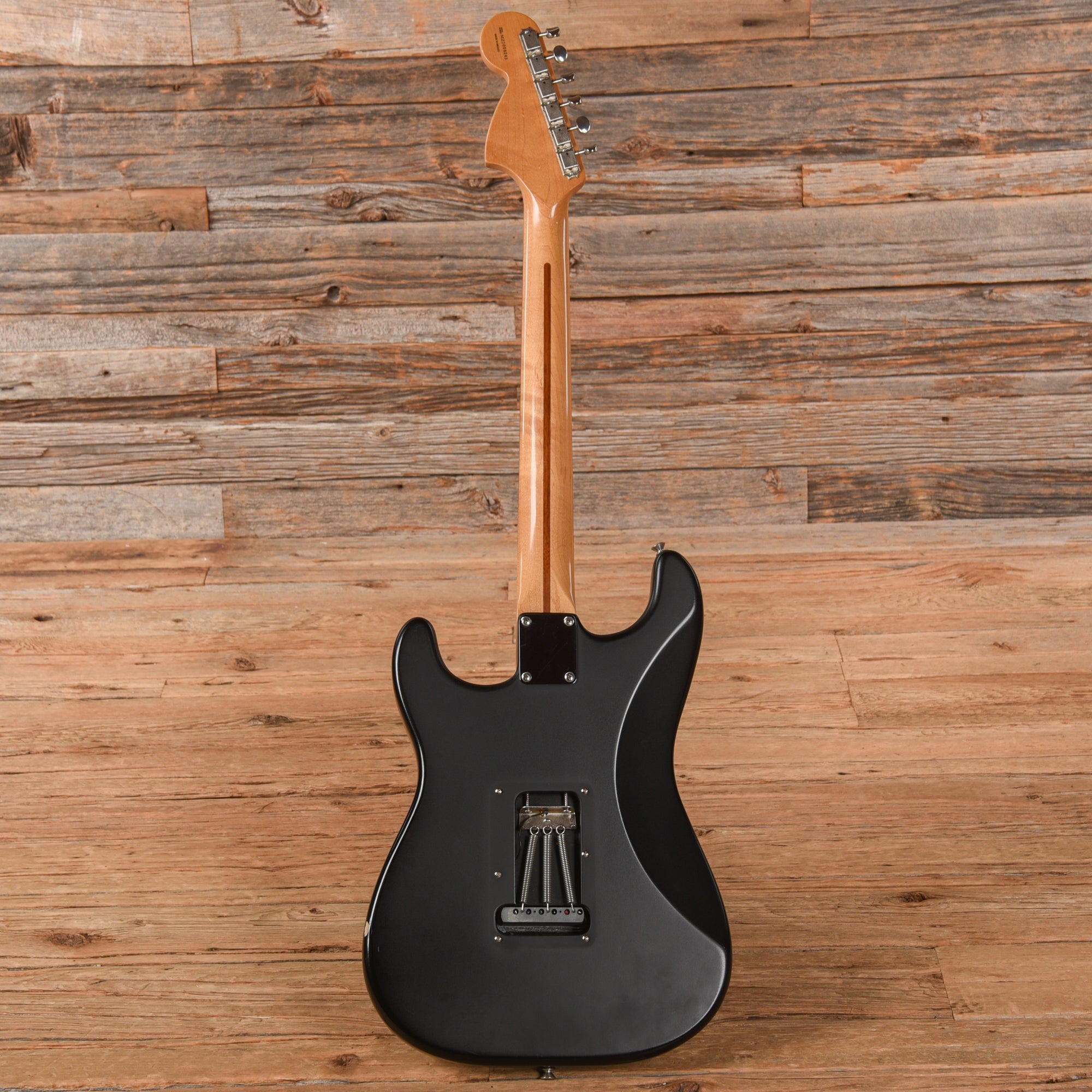 Fender Deluxe Stratocaster Flat Black 2002 Electric Guitars / Solid Body