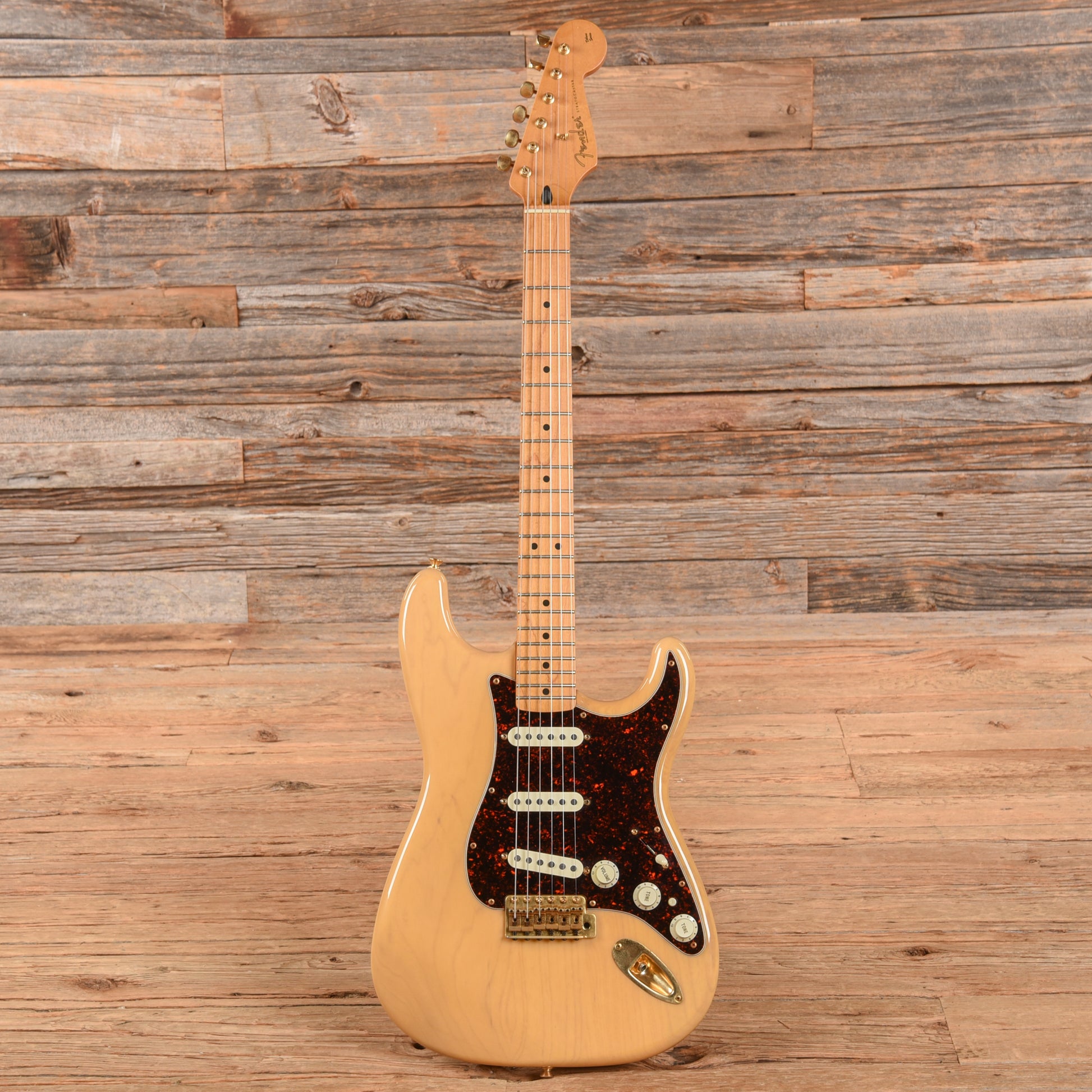 Fender Deluxe Stratocaster Natural 1998 Electric Guitars / Solid Body