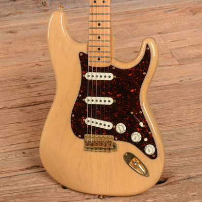 Fender Deluxe Stratocaster Natural 1998 Electric Guitars / Solid Body