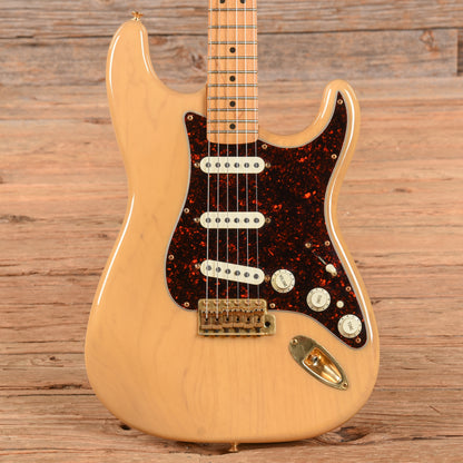 Fender Deluxe Stratocaster Natural 1998 Electric Guitars / Solid Body