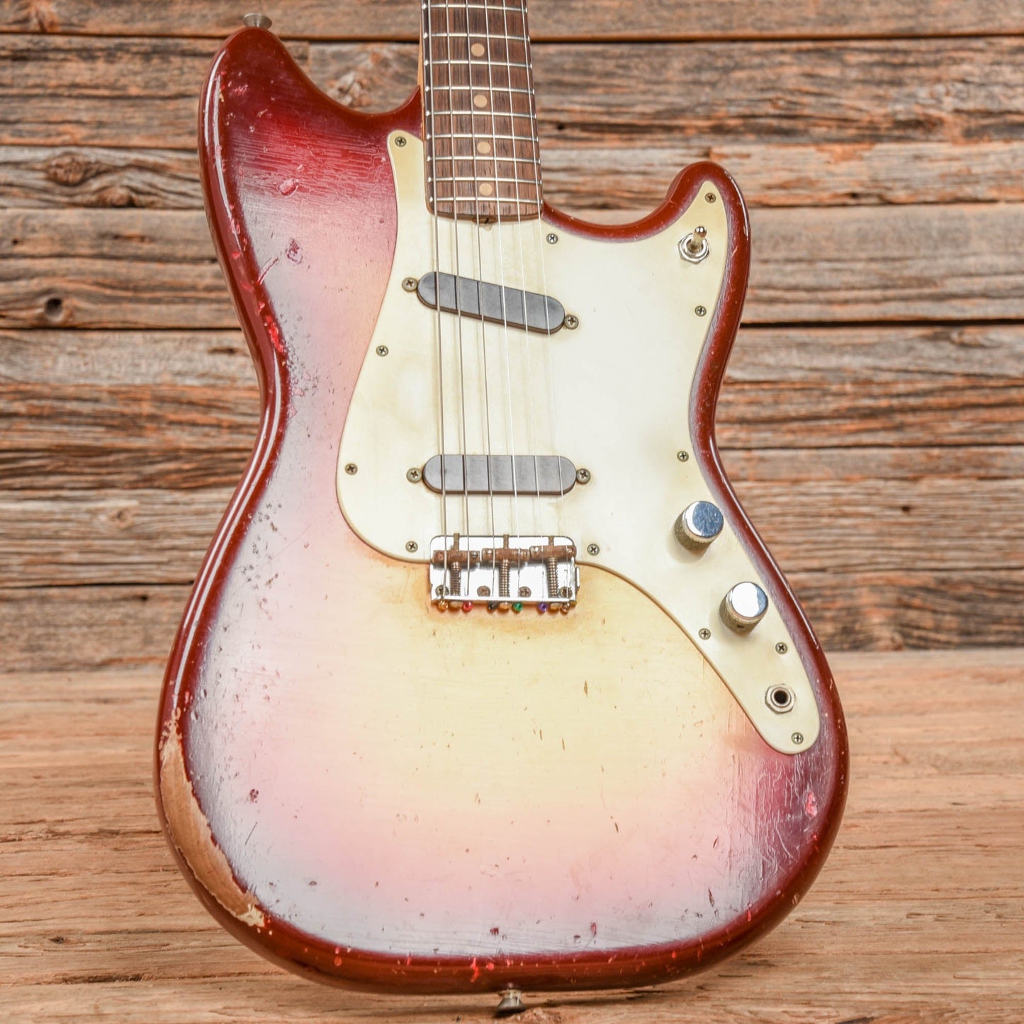 Fender Duo-Sonic Sunburst 1961 Electric Guitars / Solid Body