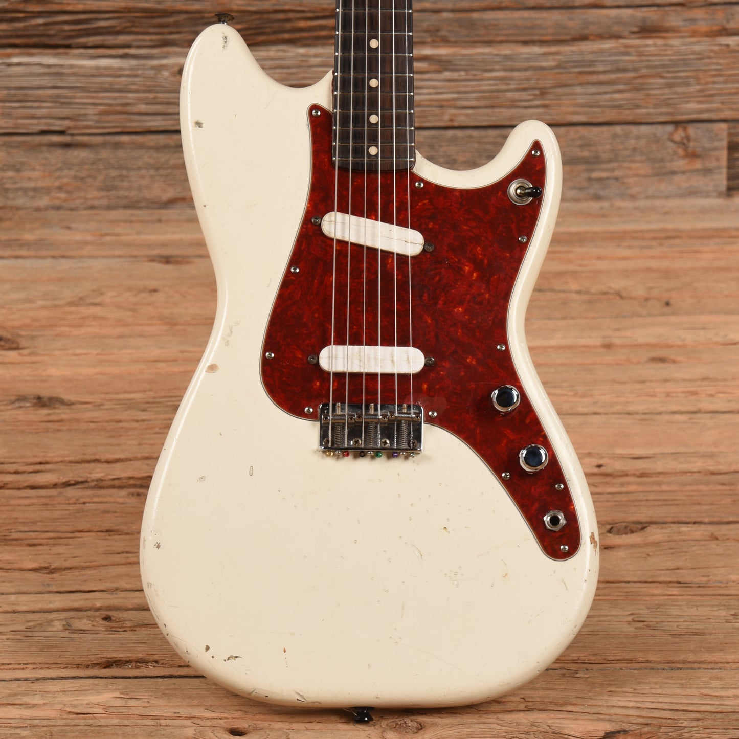 Fender Duo Sonic White Refin 1963 Electric Guitars / Solid Body