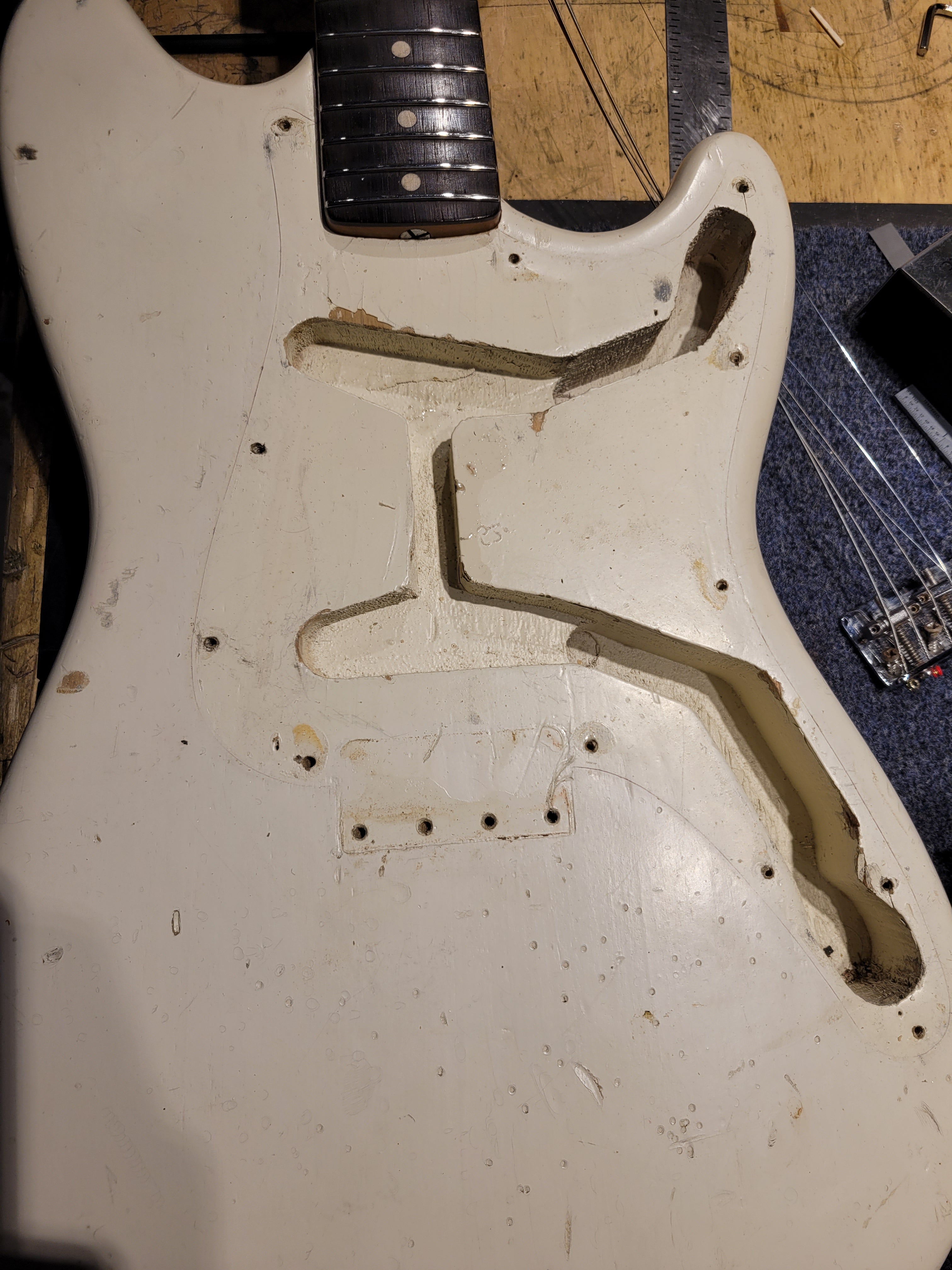 Fender Duo Sonic White Refin 1963 Electric Guitars / Solid Body