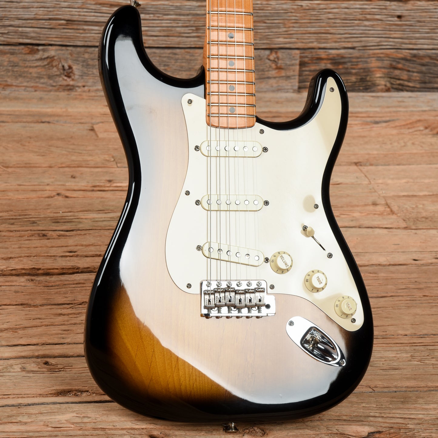 Fender Eric Johnson Stratocaster 2-Color Sunburst 2005 Electric Guitars / Solid Body