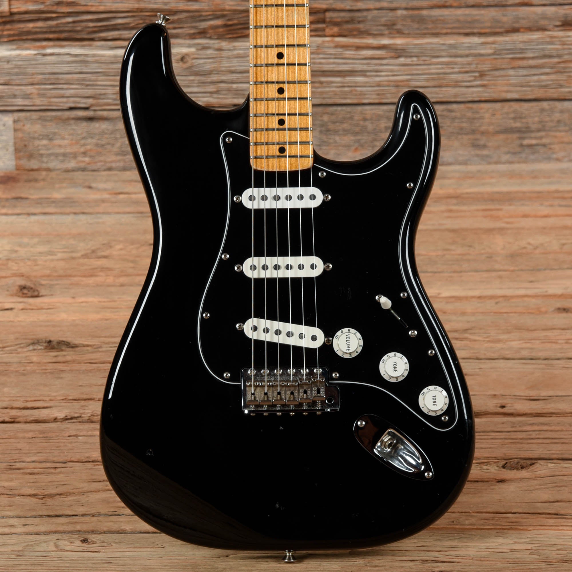 Fender Eric Johnson Stratocaster Black 2005 Electric Guitars / Solid Body