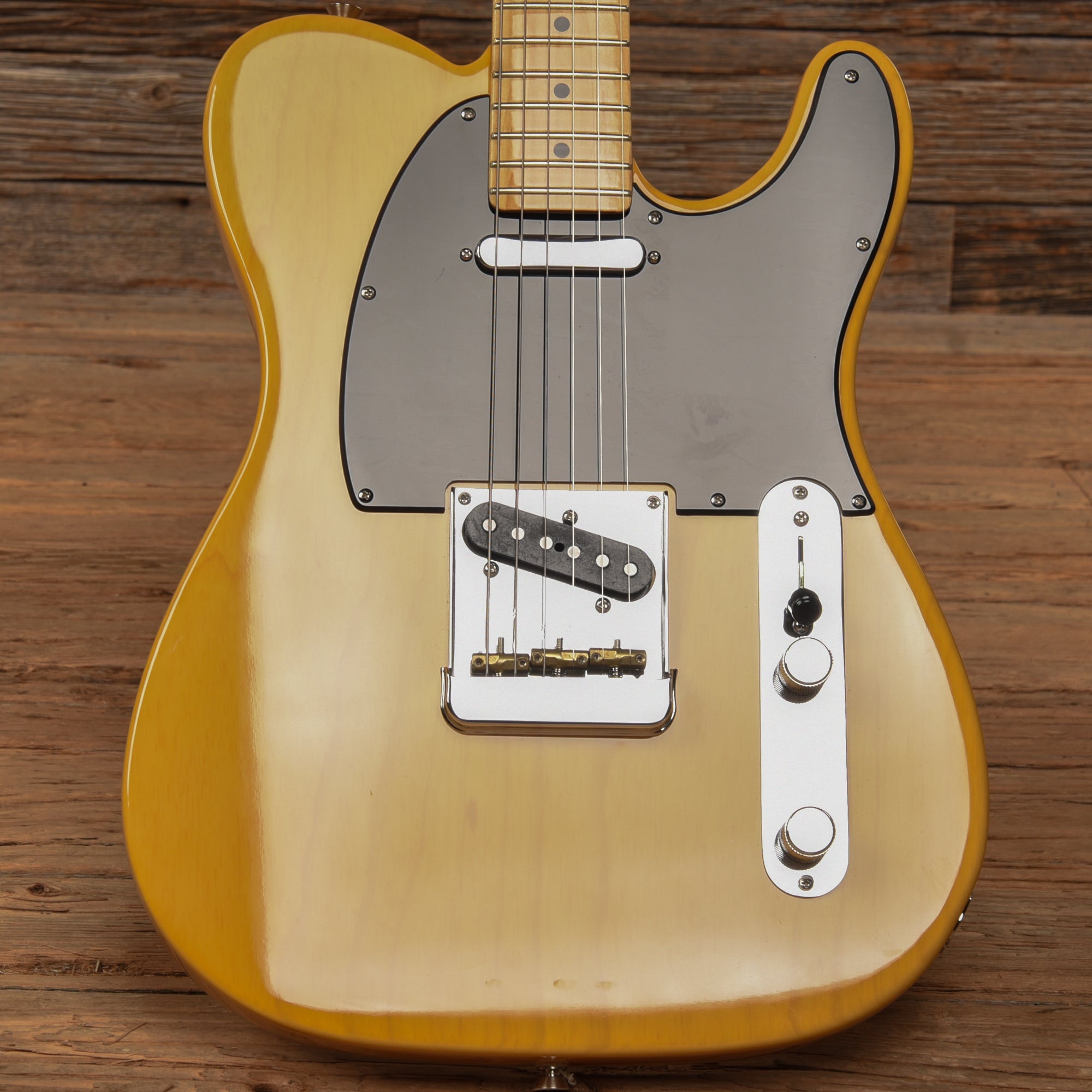 Fender Fender American Professional Series Telecaster Butterscotch Blonde 2017 Electric Guitars / Solid Body