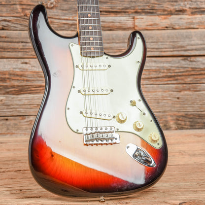 Fender FSR 1962 Thin Skin Stratocaster Sunburst 2019 Electric Guitars / Solid Body