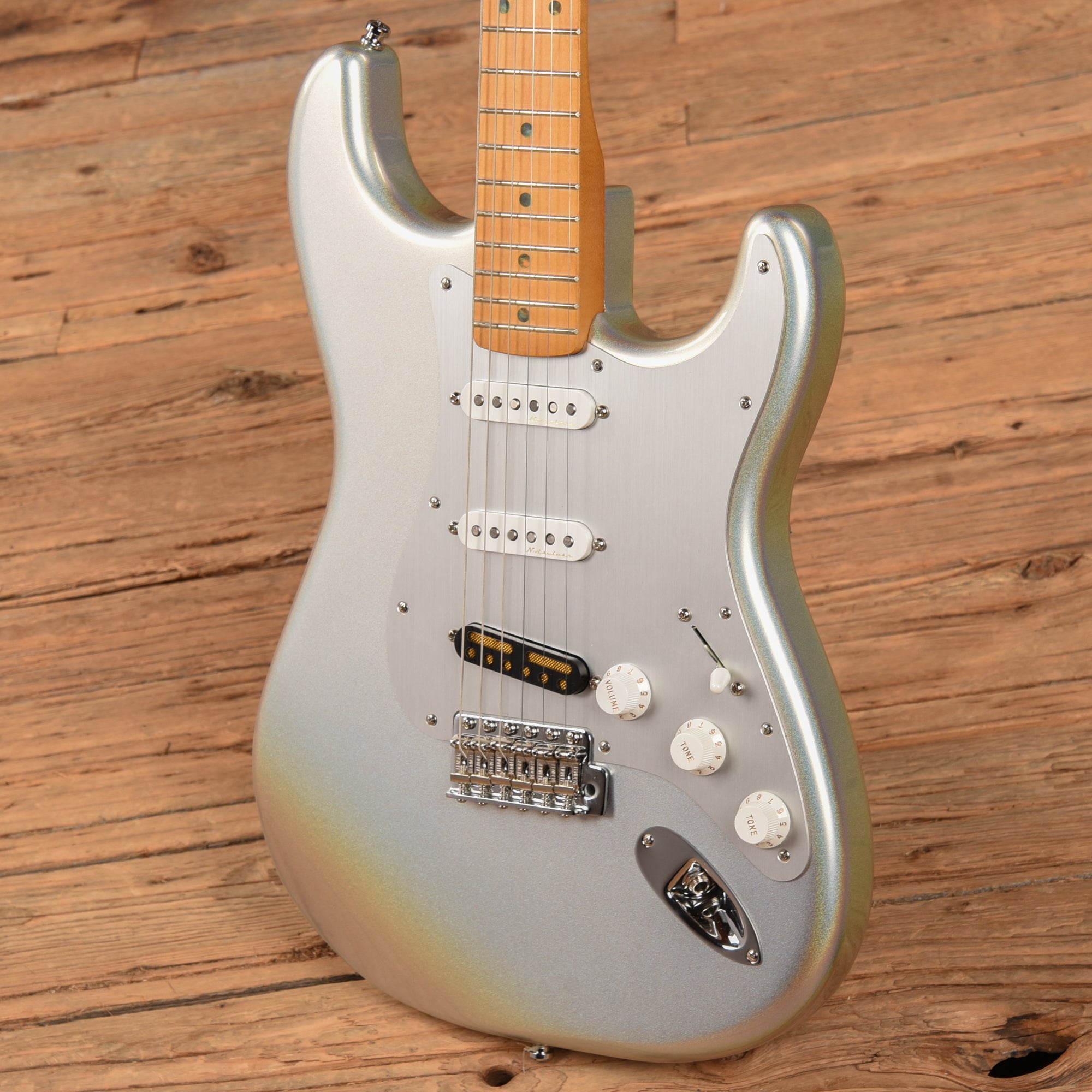 Fender H.E.R. Signature Stratocaster Chrome Glow 2014 Electric Guitars / Solid Body