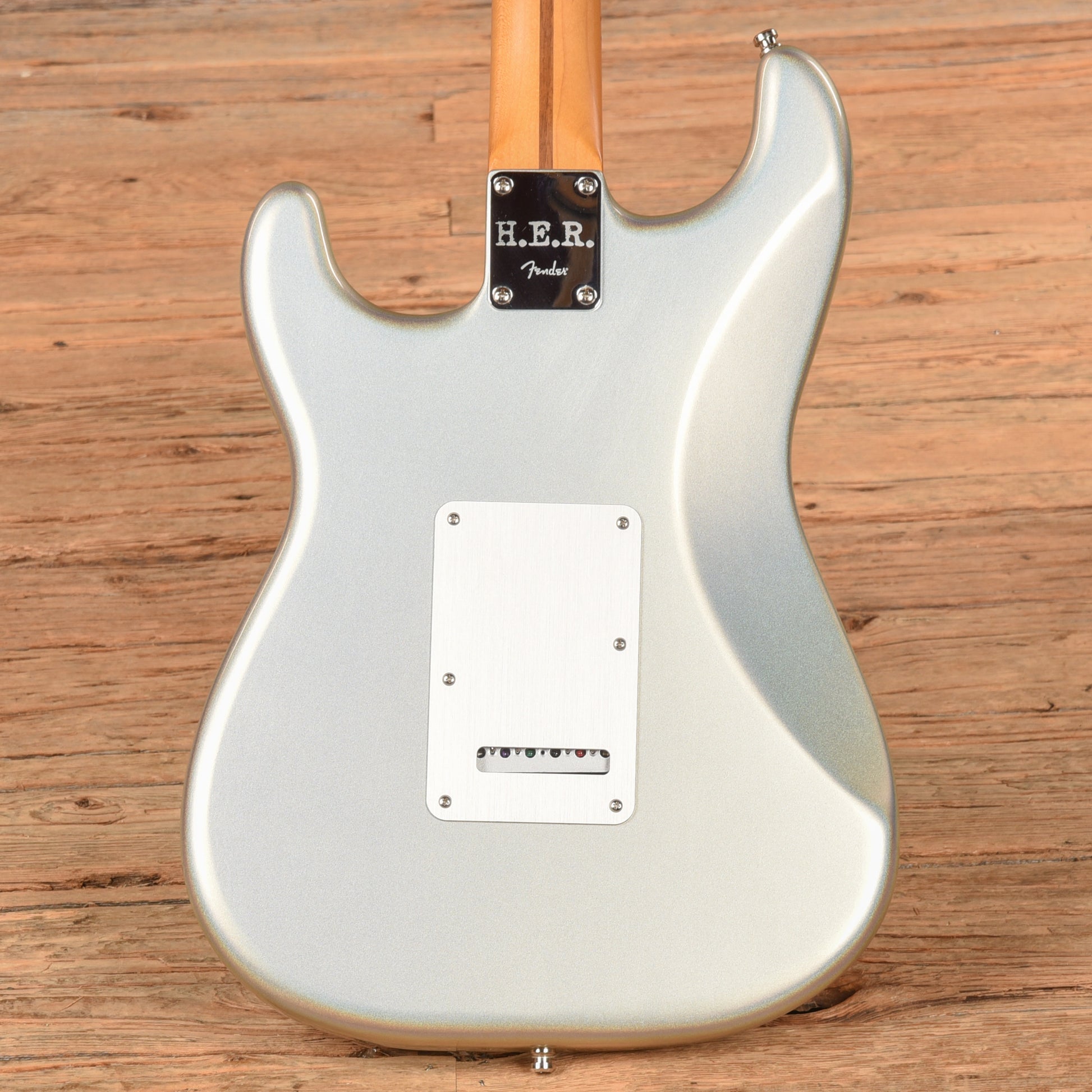Fender H.E.R. Signature Stratocaster Chrome Glow 2024 Electric Guitars / Solid Body
