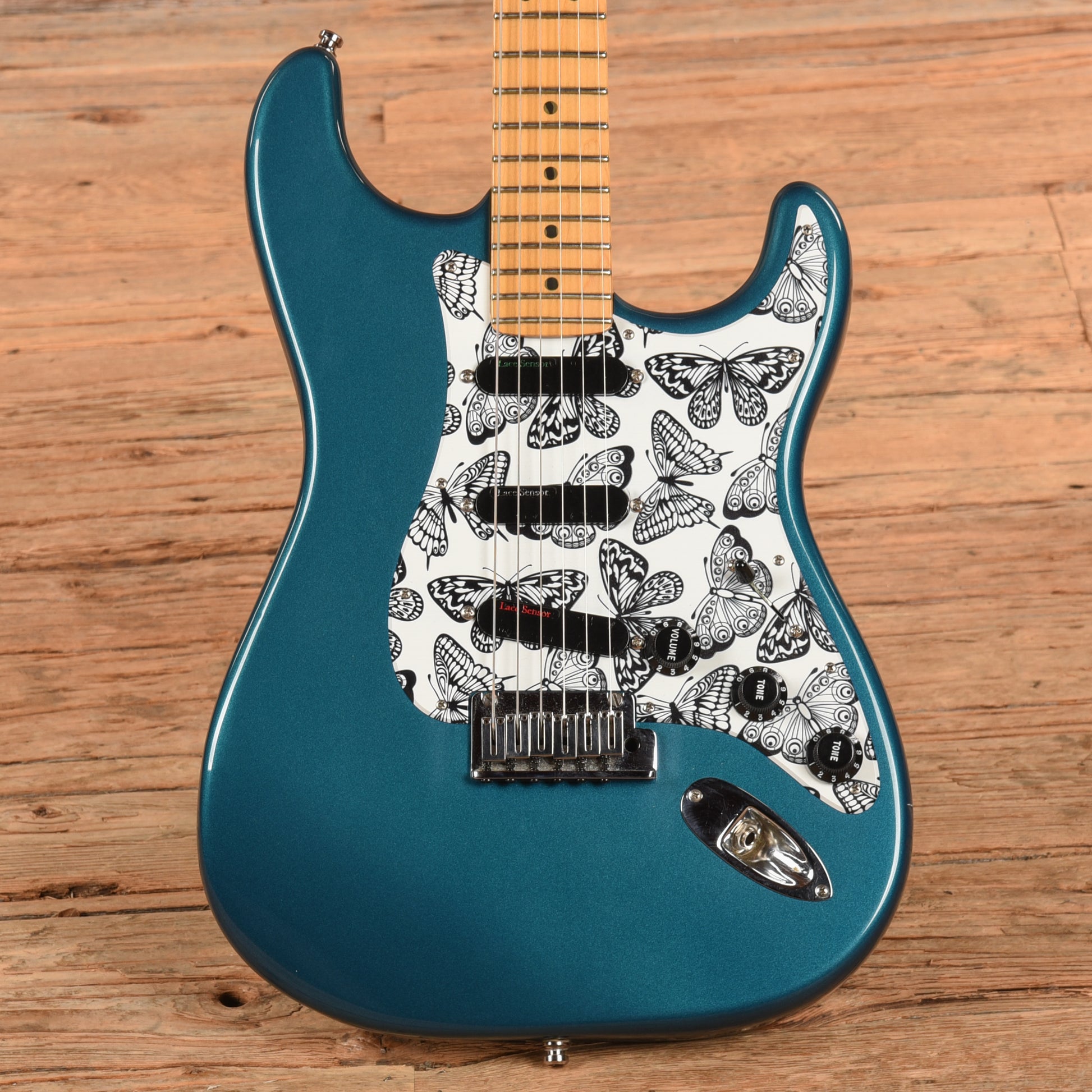 Fender Highway 1 Stratocaster Teal Green Transparent 2002 Electric Guitars / Solid Body