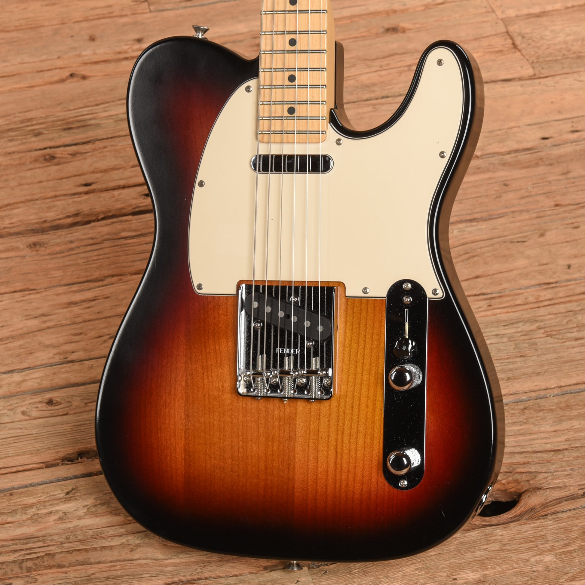 Fender Highway 1 Telecaster 3-Color Sunburst 2005 Electric Guitars / Solid Body