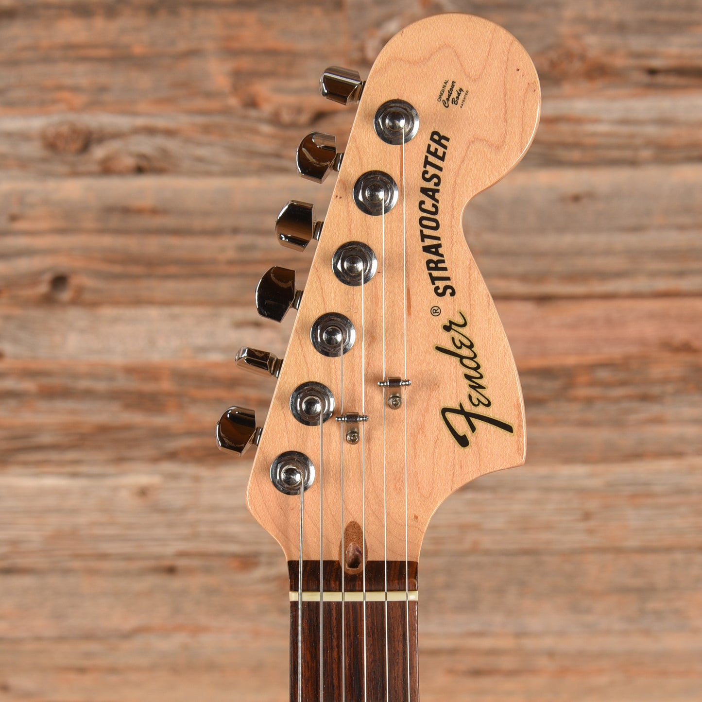 Fender Highway One Stratocaster Sunburst 2006 Electric Guitars / Solid Body