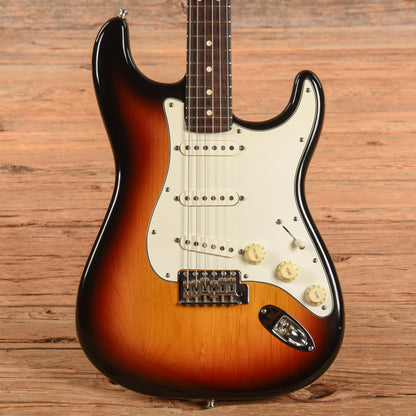 Fender Highway One Stratocaster Sunburst 2006 Electric Guitars / Solid Body
