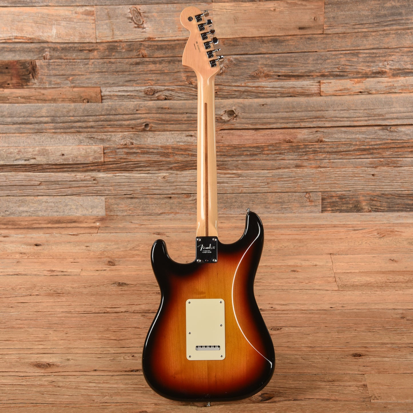Fender Highway One Stratocaster Sunburst 2006 Electric Guitars / Solid Body