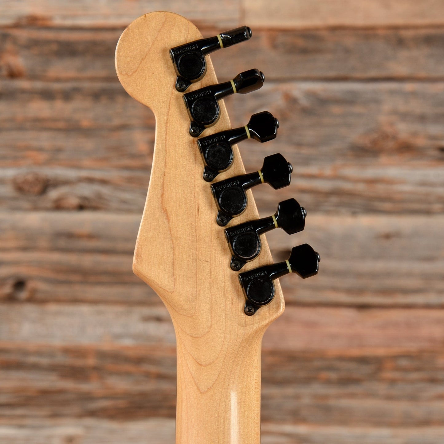 Fender HM Strat White Electric Guitars / Solid Body