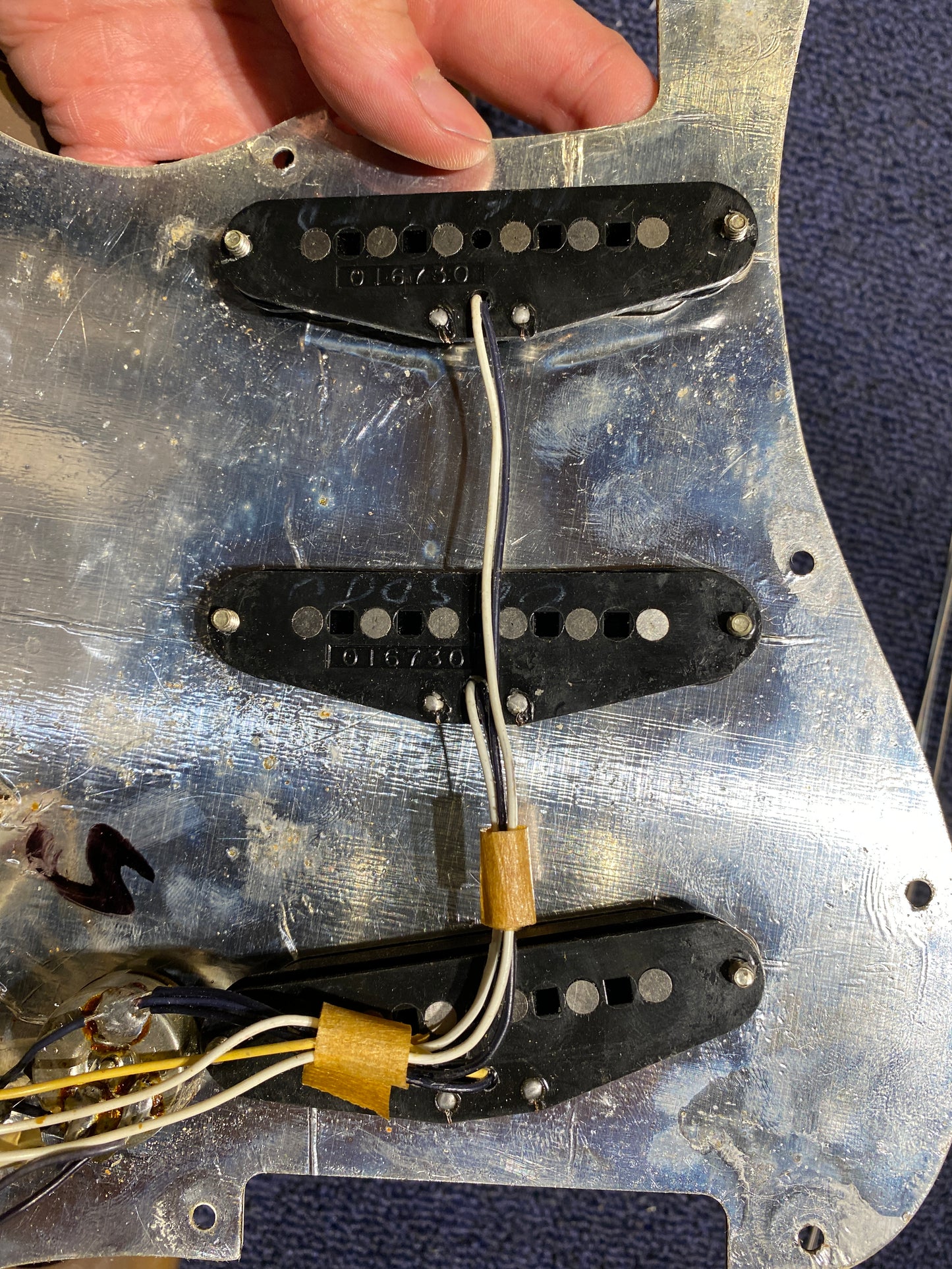Fender International Series Stratocaster Hardtail Sahara Toupe 1981 Electric Guitars / Solid Body