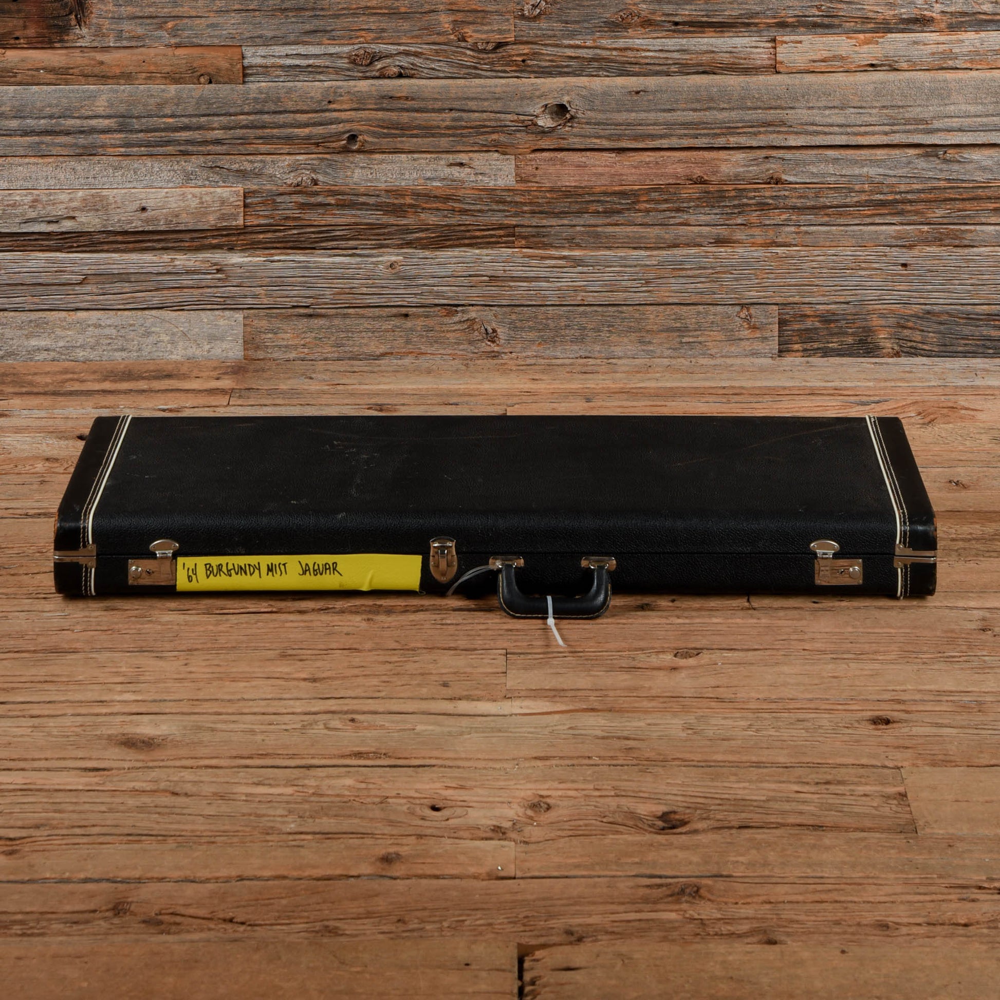 Fender Jaguar Burgundy Mist 1964 Electric Guitars / Solid Body