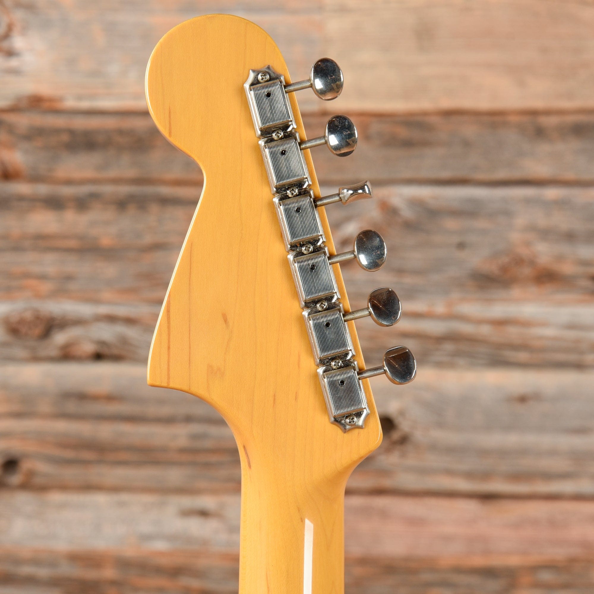 Fender Jaguar Special Vintage Gold 2002 Electric Guitars / Solid Body