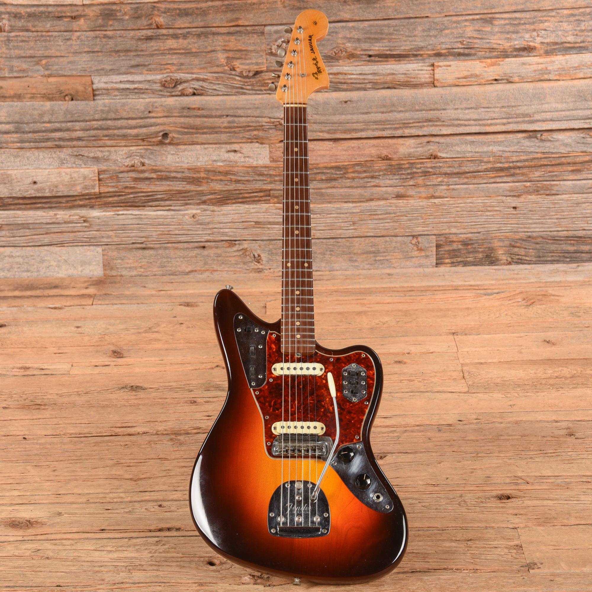 Fender Jaguar Sunburst Refin 1963 Electric Guitars / Solid Body